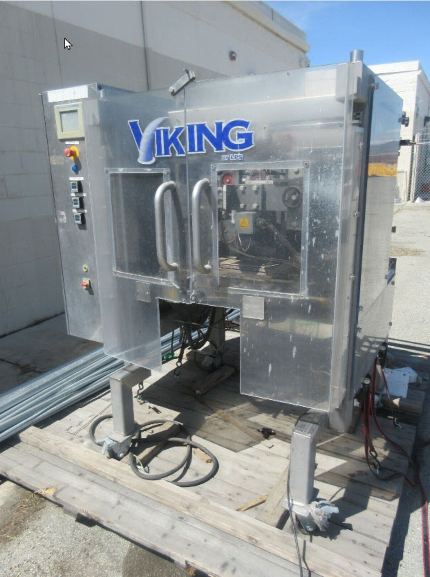 (Located in Hollister, CA) Viking A330SDS Vertical Bagger, Rigging Fee: $100 - Image 10 of 11