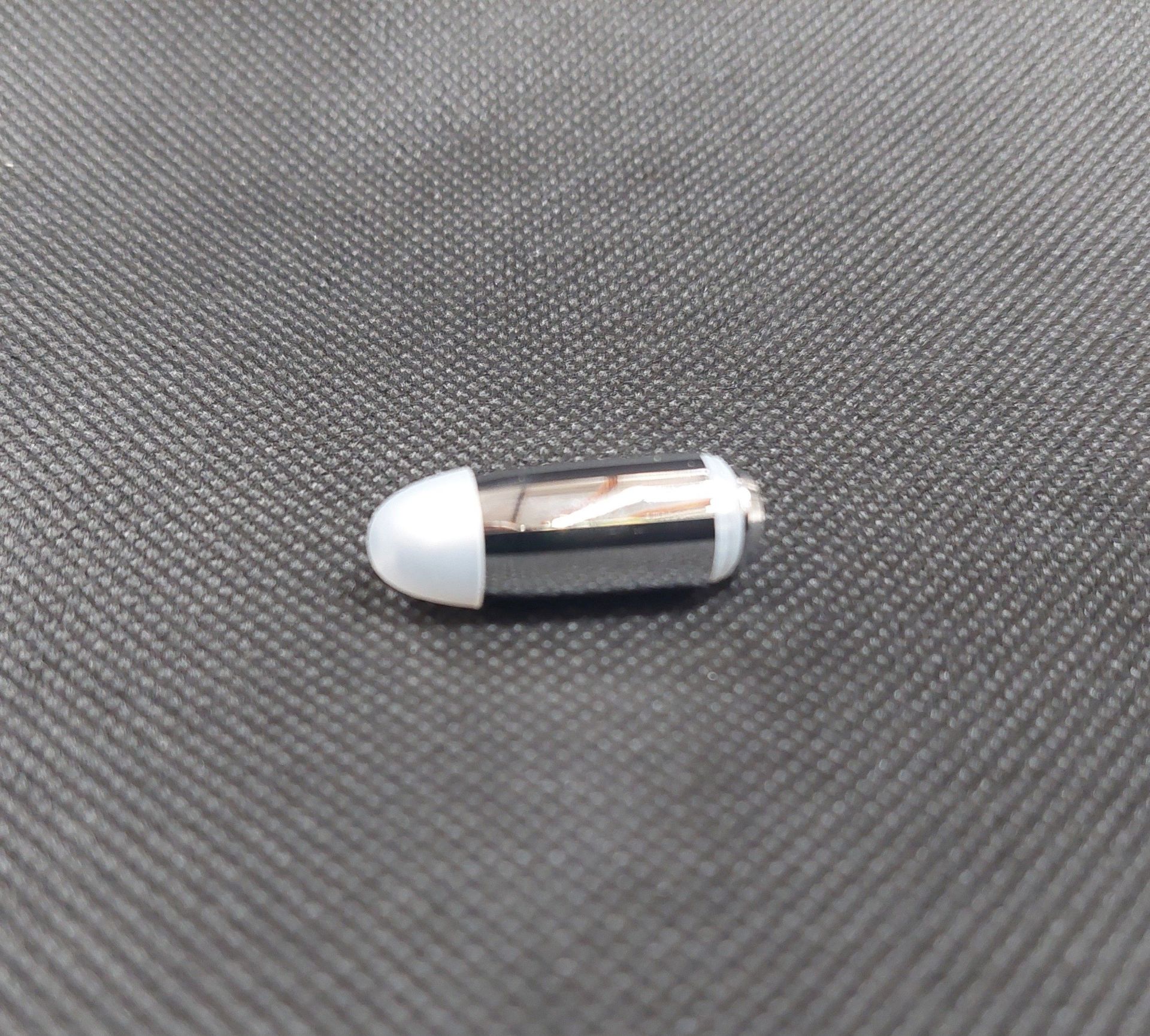 (Located in Moreno Valley, CA) Pollen Tech Bullet Silver Screw-In MP (Glass & Plastic Cartridge), - Bild 2 aus 3