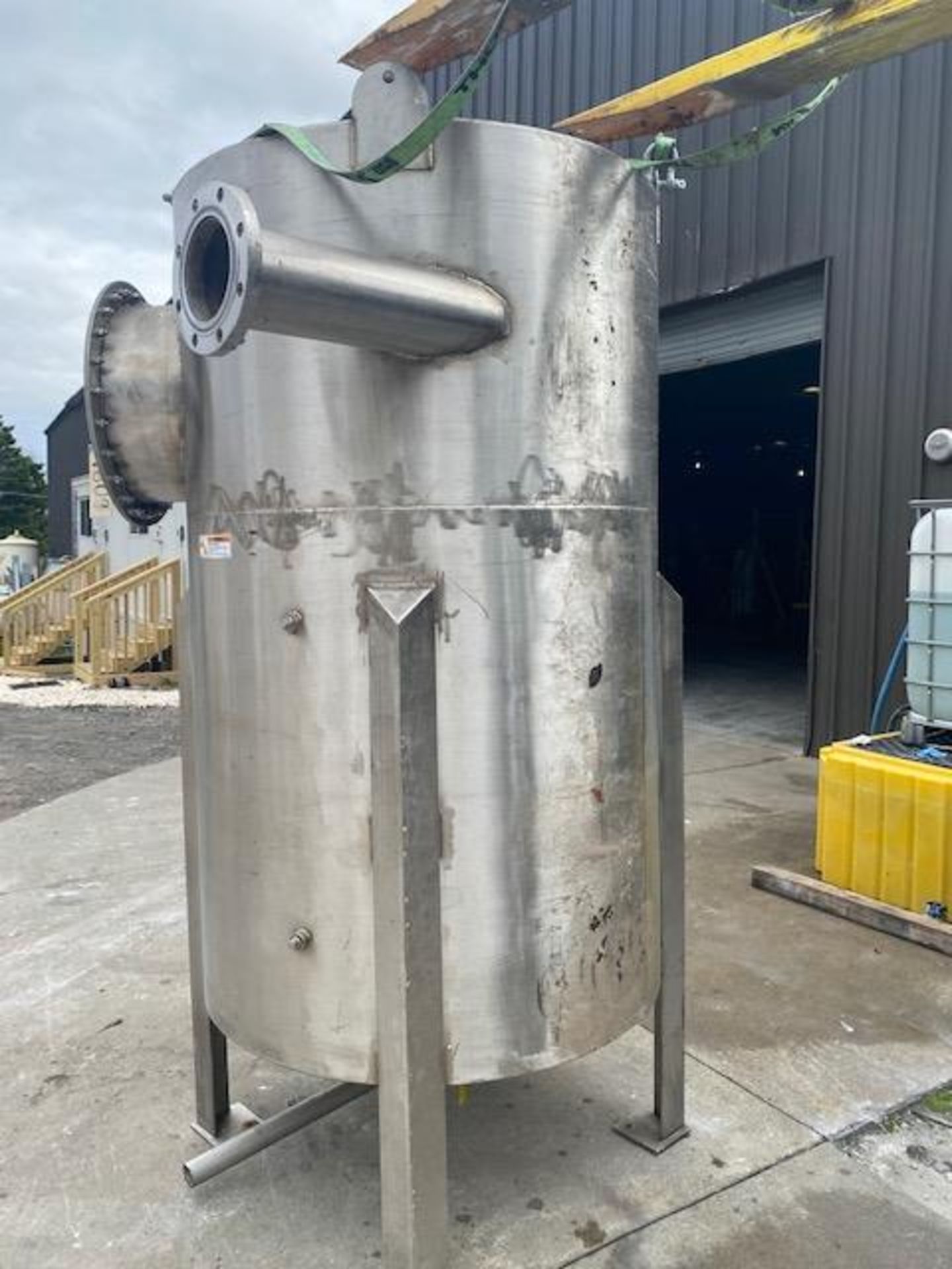 Lot Location: Greensboro NC 600 GALLON STAINLESS STEEL TANK