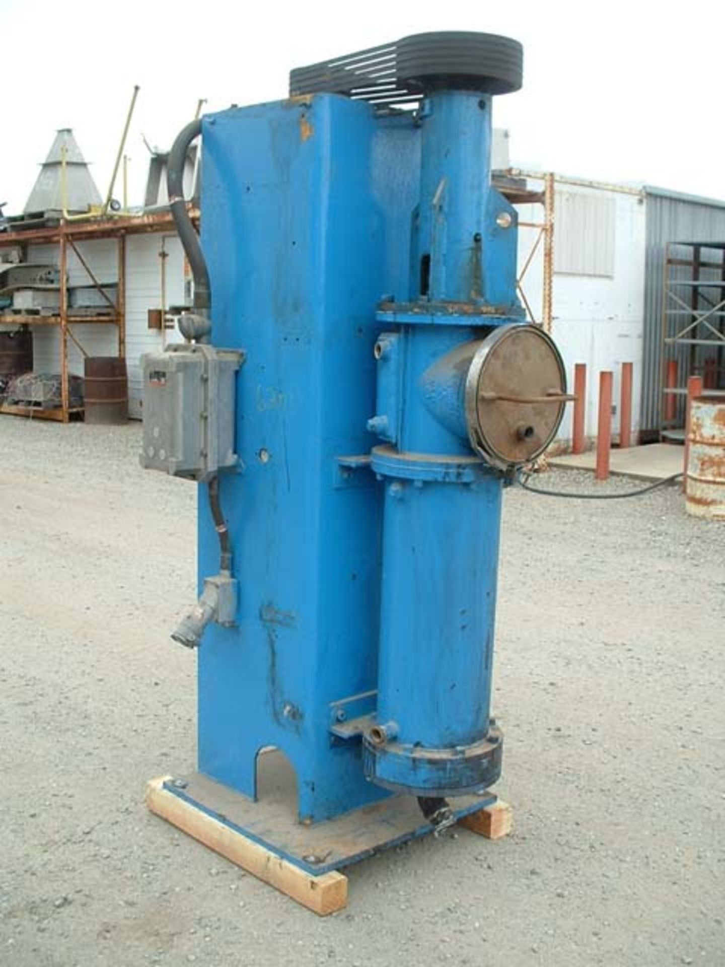 (Located in Morgan Hill, CA) Morehouse Media Hill 30 HP 1750 RPM 220/440 3 Phase Motor with UL Tag - Image 3 of 3
