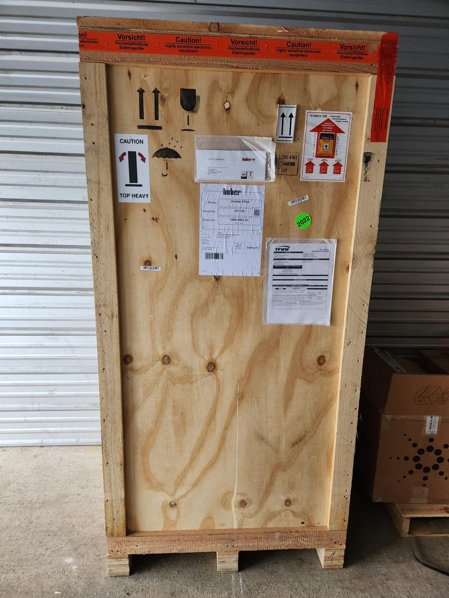 (Located in Portland, OR) Unistat Chiller, Model# 915W, Serial# 471735
