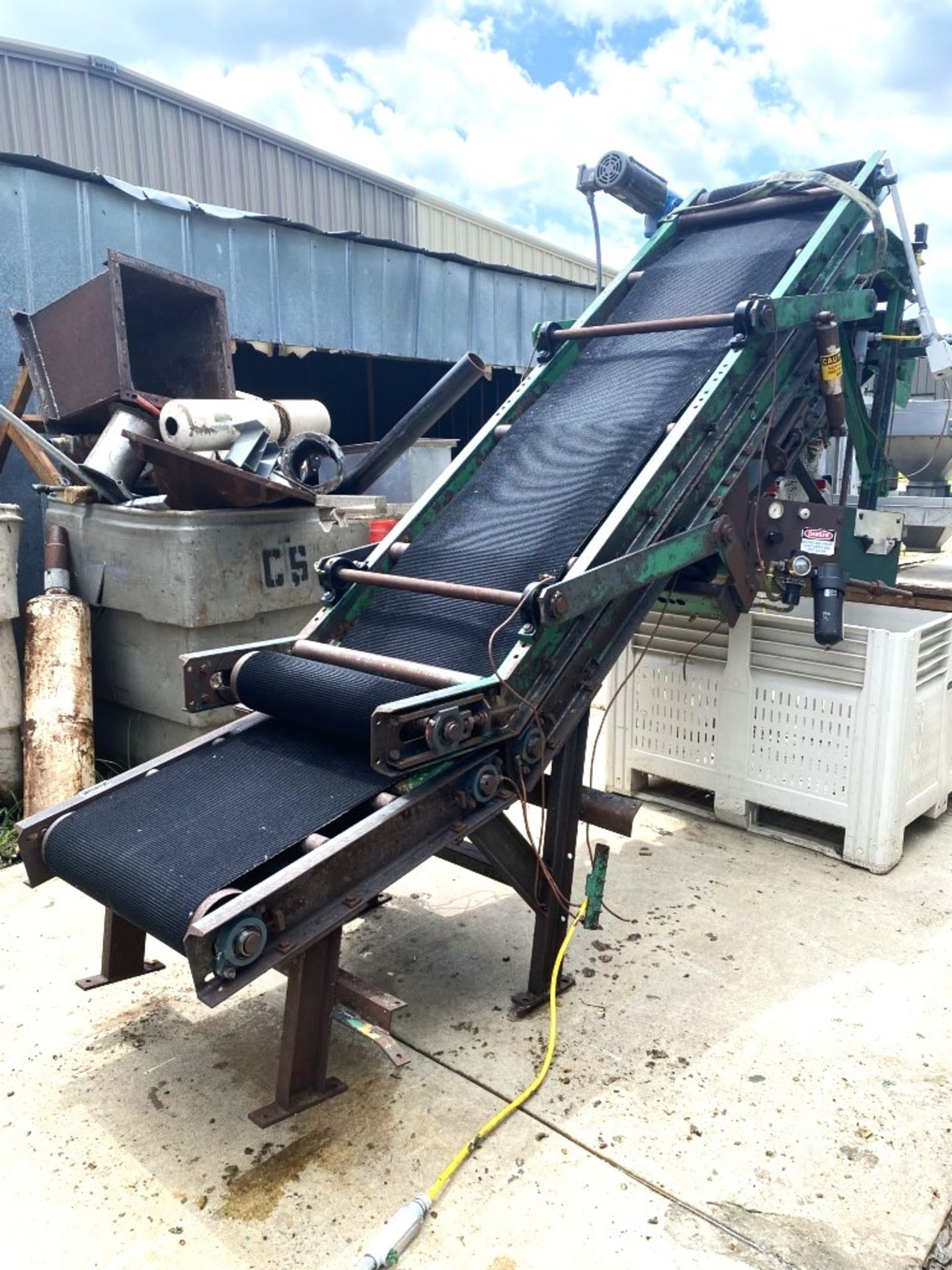 Lot Location: Greensboro NC 24'' WIDE BAG FLATTENER BELT CONVEYOR - Image 2 of 11