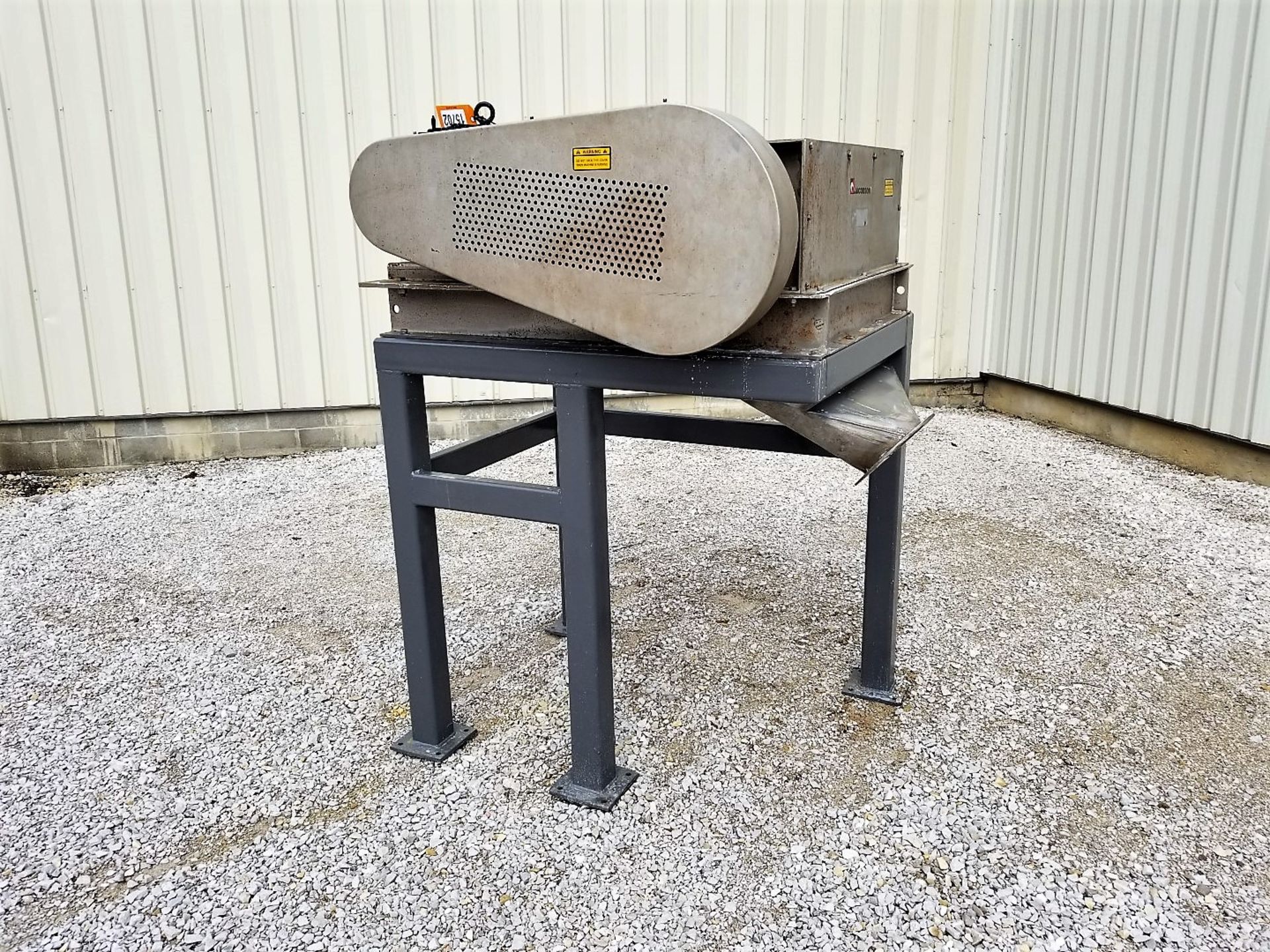 Lot Location: Greensboro NC Jacobson Carter Day Model 1434 Full Nelson Crusher Stainless Steel