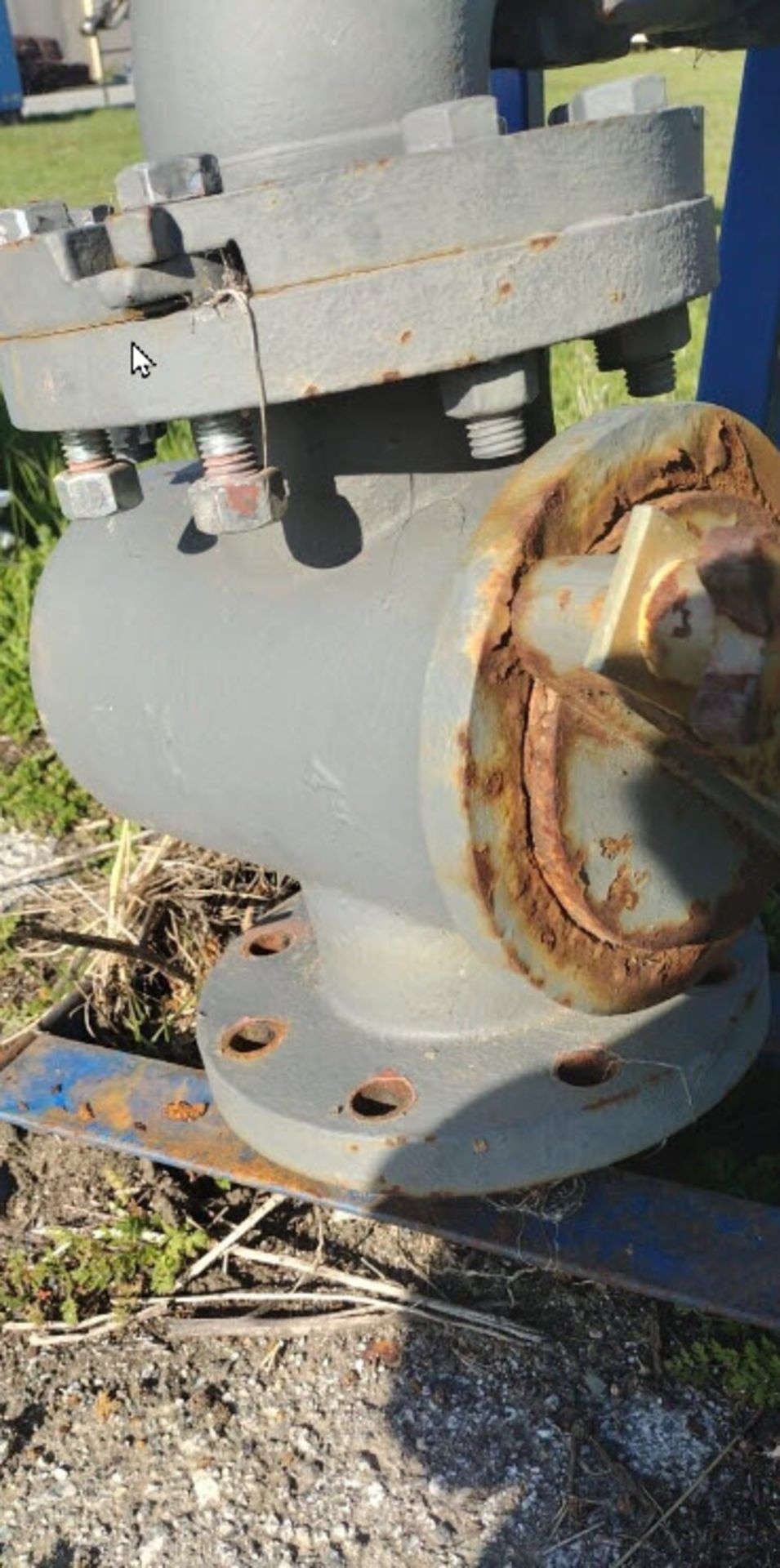 (Located in Hollister CA) Griswold Water Filtration System, Rigging Fee: $100 - Image 11 of 15