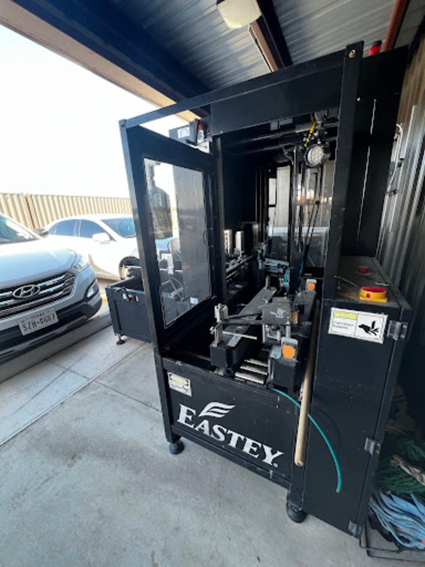 (Located in Georgetown, TX) Eastey ERX-15 Box Erector, Model# 5001617, Serial# EZT2005C20031032 - Image 2 of 3