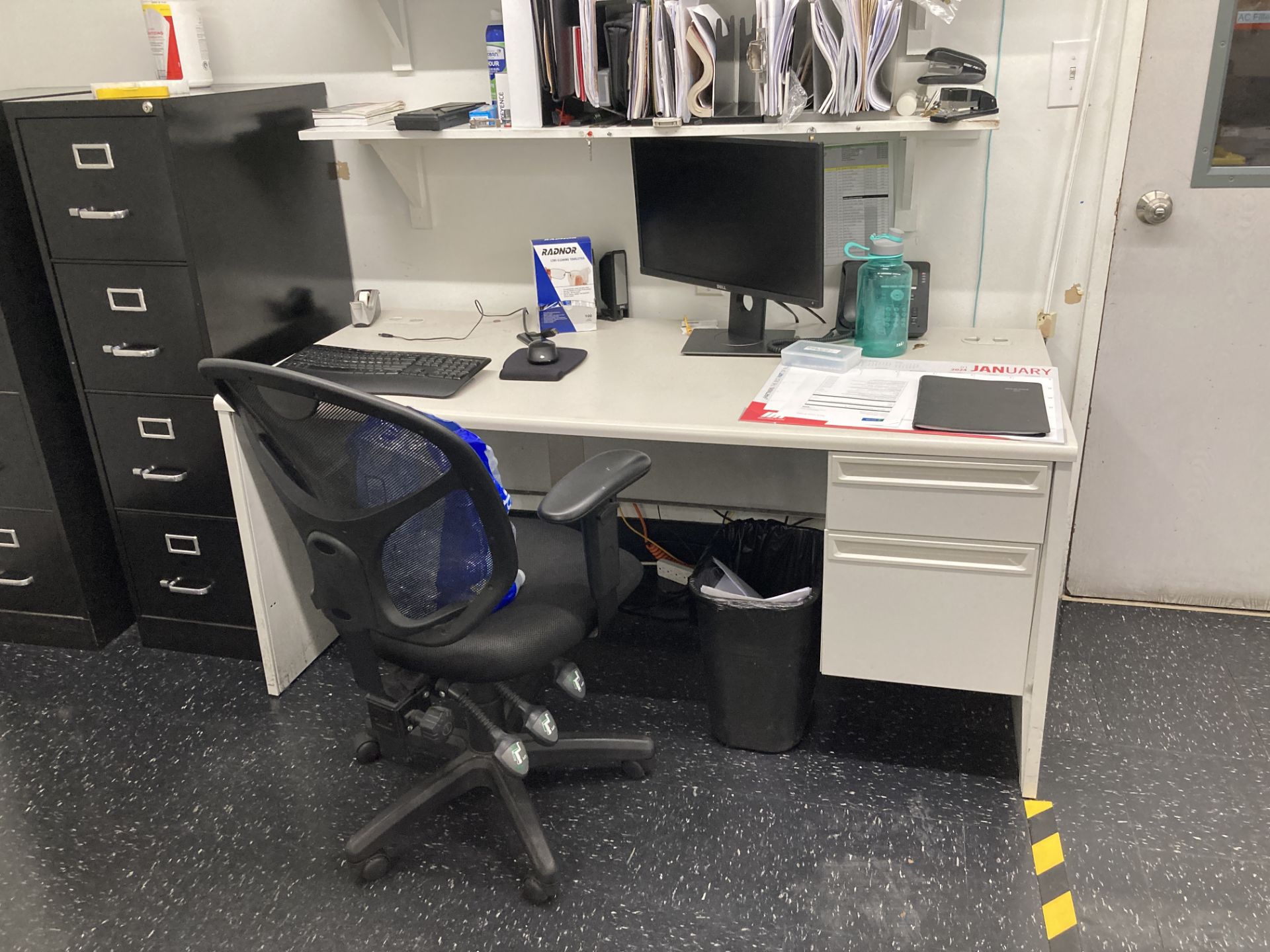 LOT OF maintenance office, table, desk, filing cabinets Rigging Fee: $ 200 - Image 3 of 7