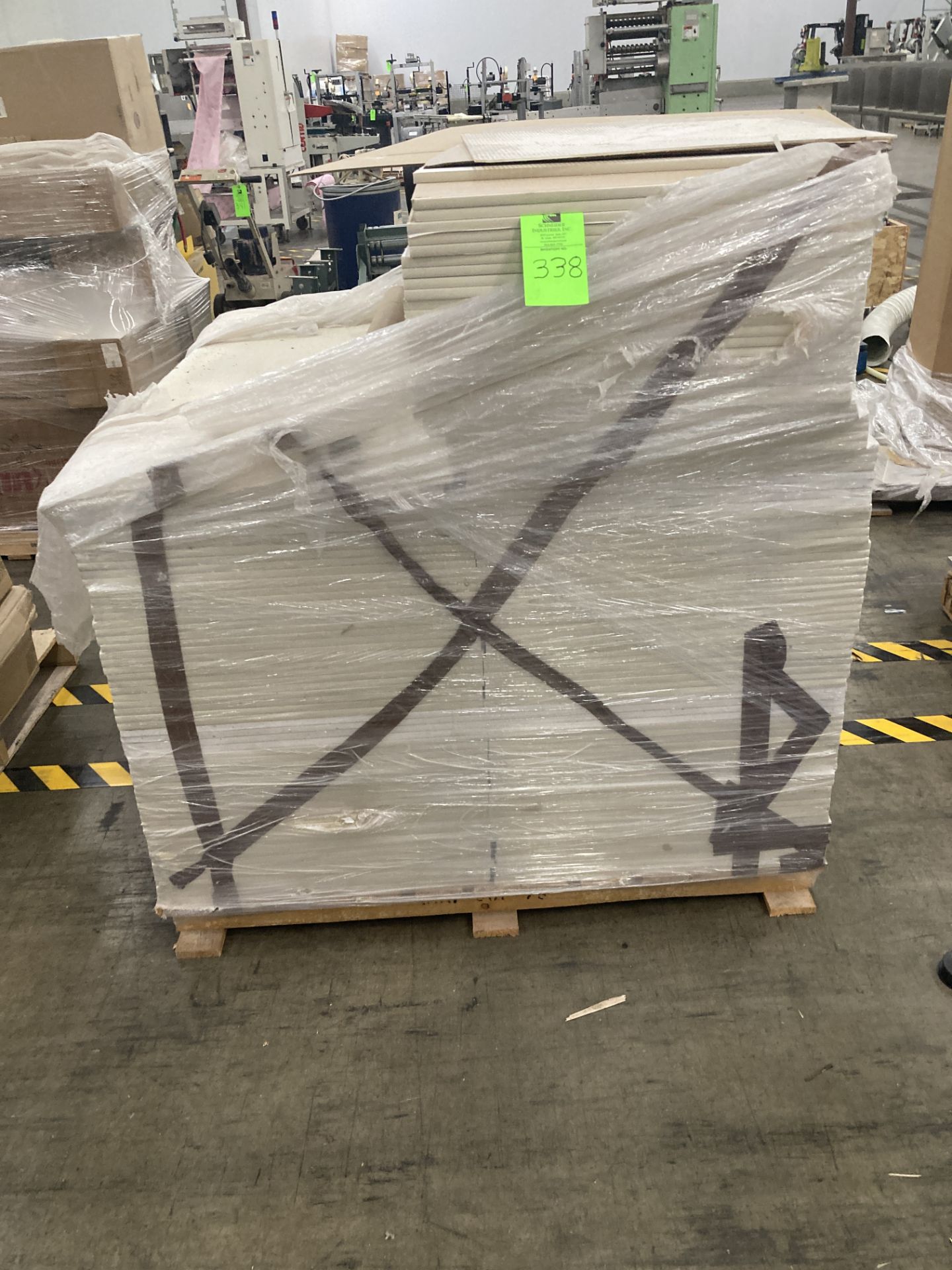 LOT OF 2 pallet of fire retard drywall lay-in ceiling panel, 23-7/8 in x 47-7/8 in Rigging Fee: $