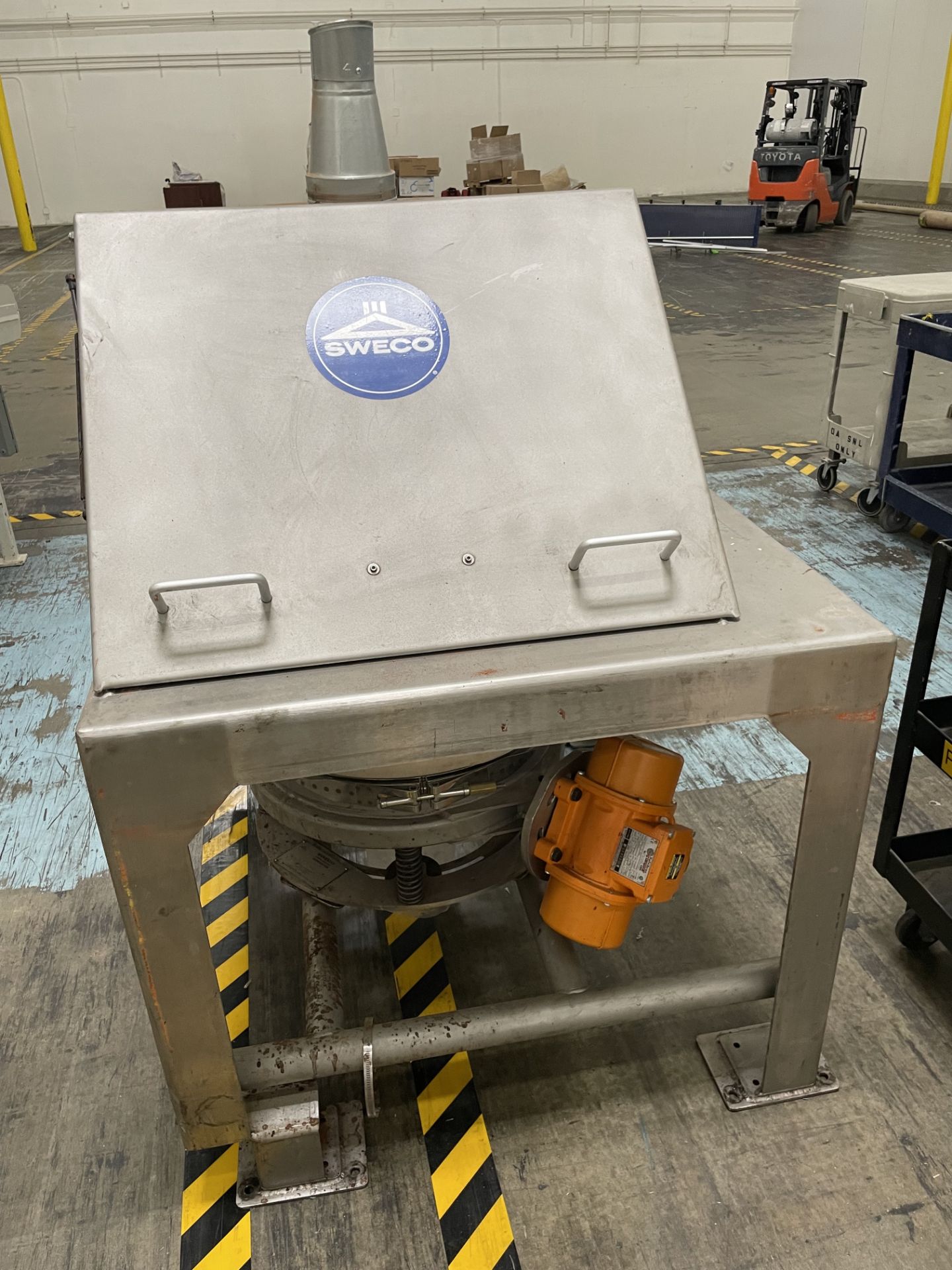 Sweco stainless steel hopper with valve and electric vibrator model MVSI 12-580, 230/460 VAC - Image 2 of 4