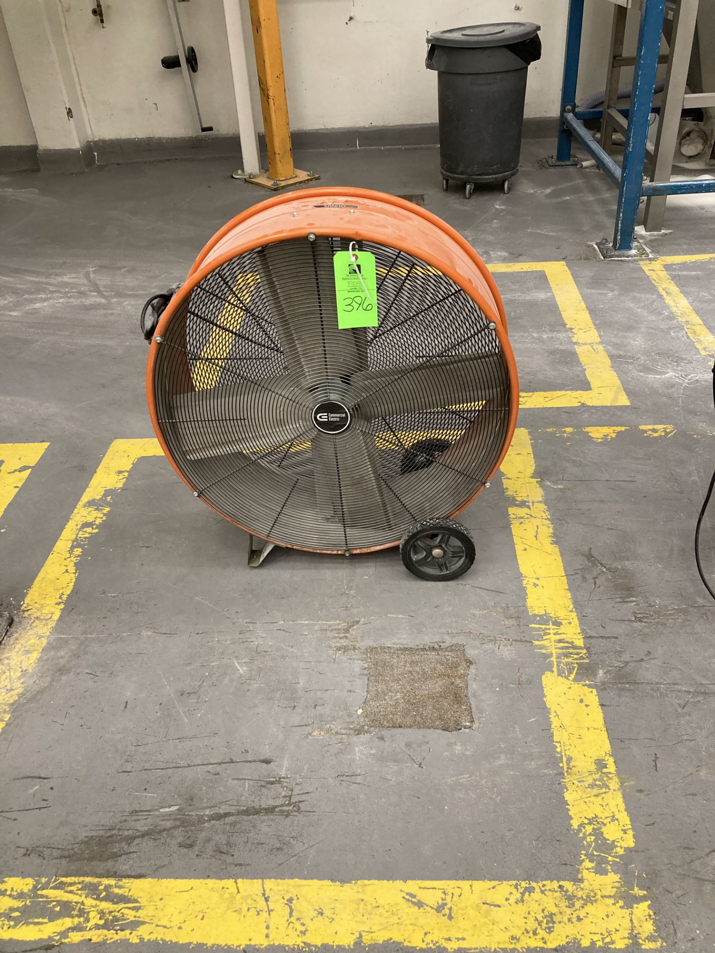 Qty. 2 Commercial fans, Fan 1 36 in dia, 115 vac, Commercial fan 2 115 vac, 30 in dia, - Image 2 of 2