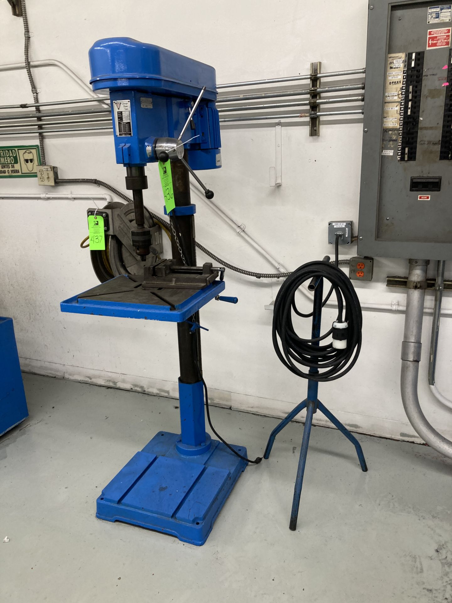Chicago Power Tools drill press, model A1-27, 12 speed, 3/4 in chuck, 115 vac Rigging Fee: $ 200