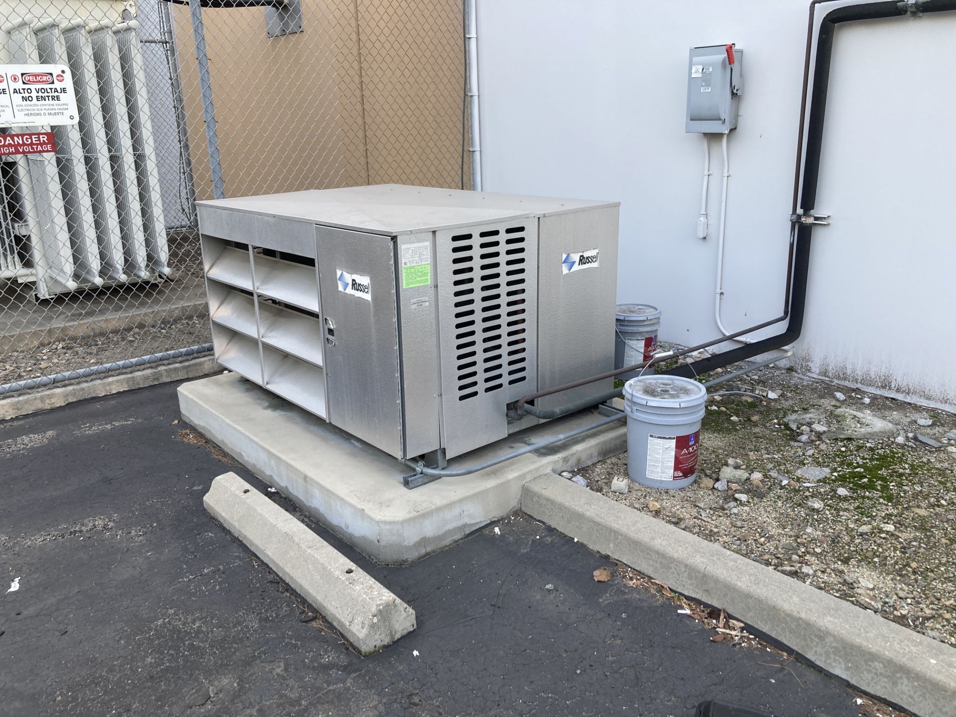 Thermal-Loc walk-in box 45 ff x 55 ft x 20 ft hgt with Russell refrigeration system, condenser - Image 5 of 5