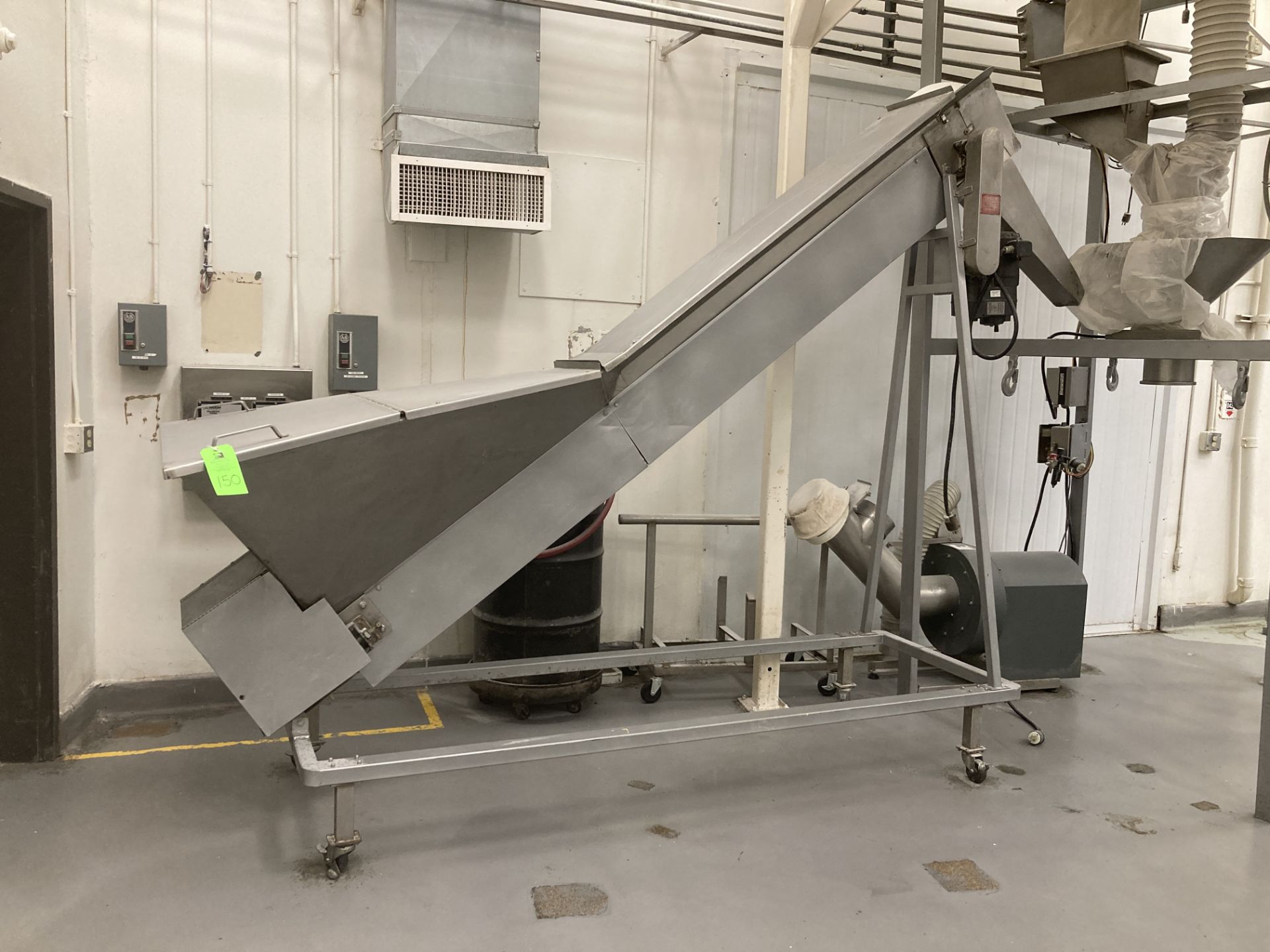 Stainless steel flight conveyor with caster, 1/2 hp, 230/460 vac, 9ft hgt Rigging Fee: $ 425