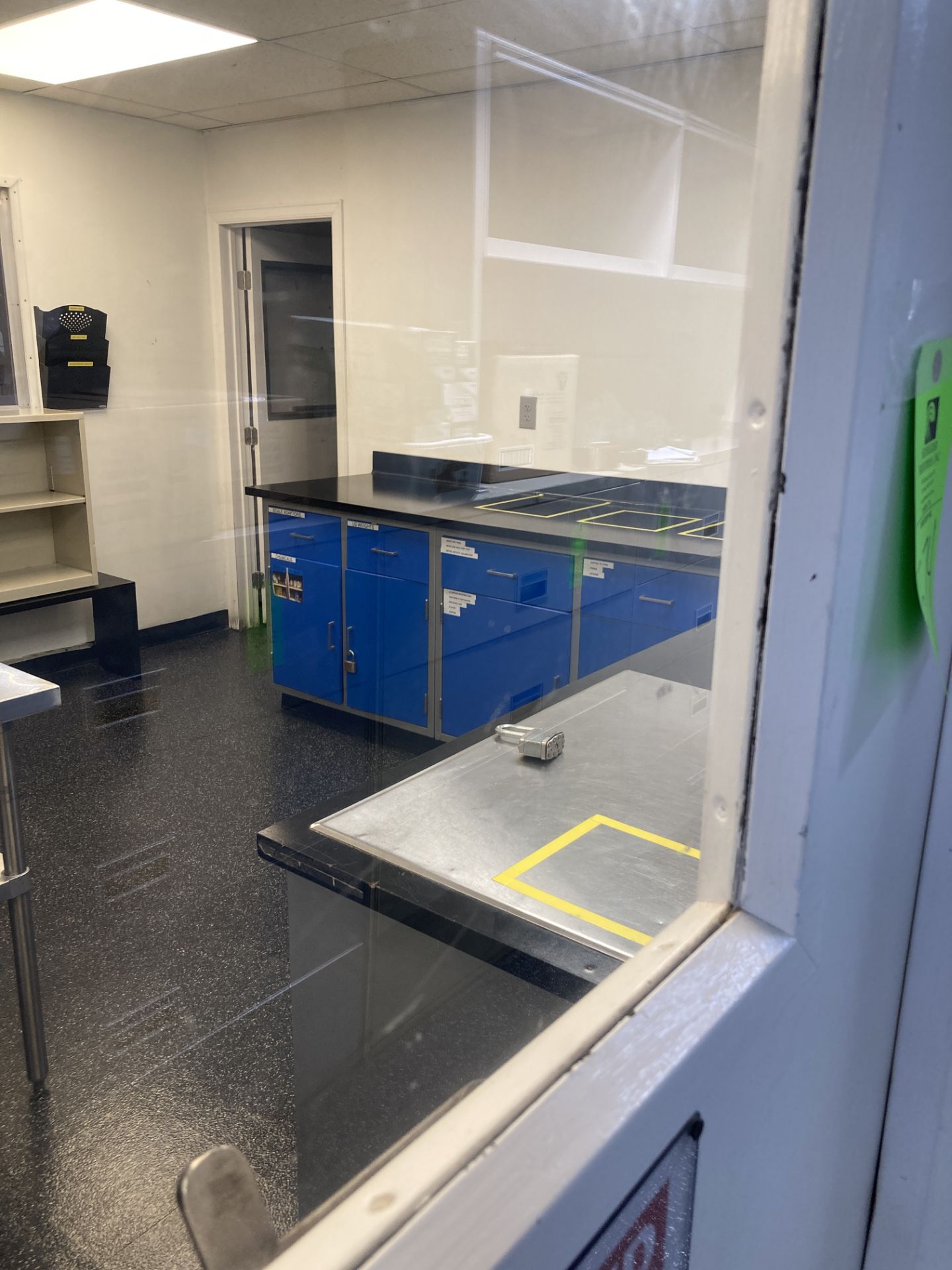 LOT OF laboratory counter, sink, shelf unit Rigging Fee: $ 325 - Image 4 of 4