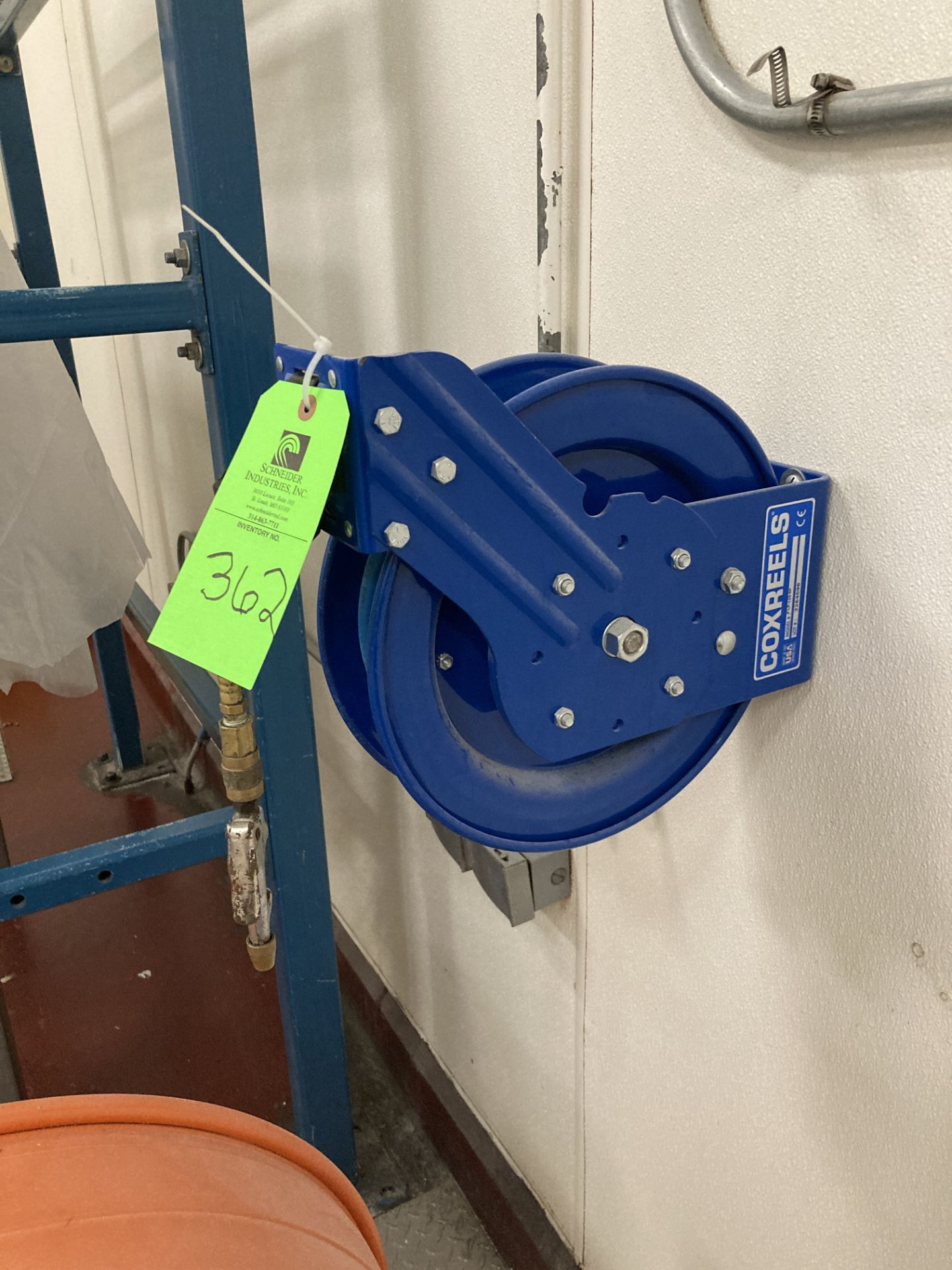 Coxreels air hose, model PLP-125-BP Rigging Fee: $ 75