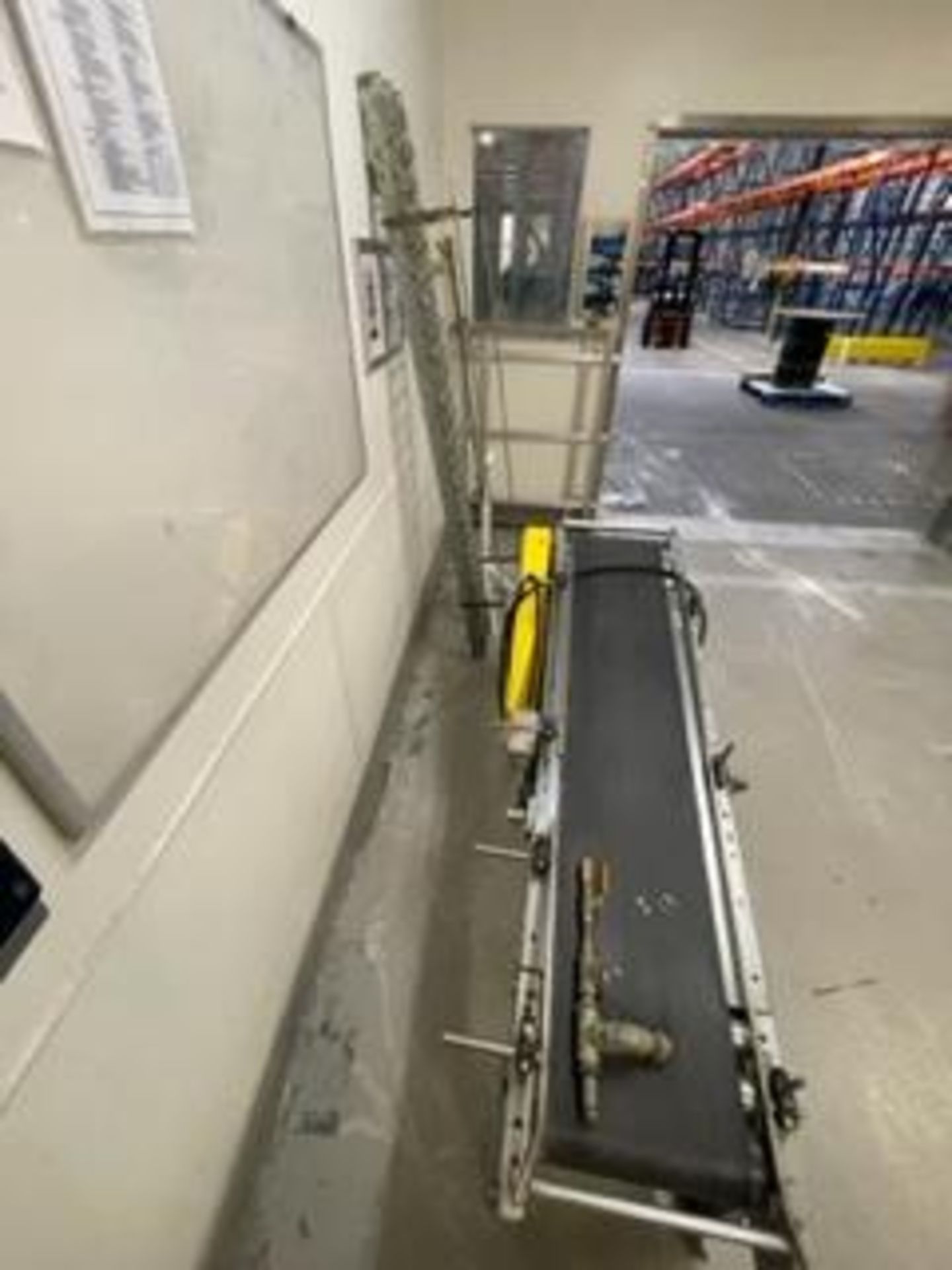 Belt conveyor system, 115 volts Rigging Fee: $ 75 - Image 2 of 2