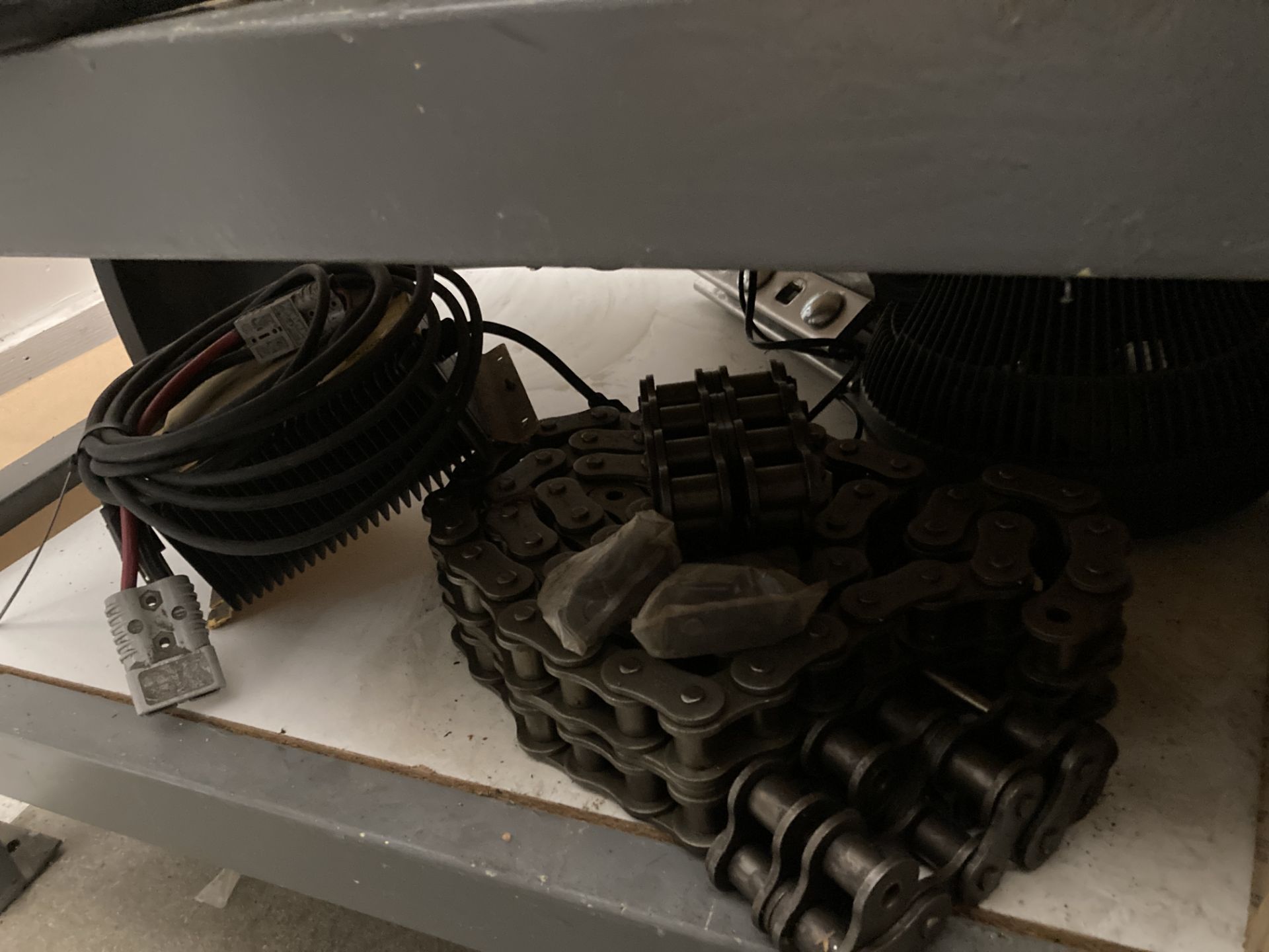 LOT OF shelf & content Gear drive, roller chains, ss couplings, convey chain, belts Rig Fee: $175 - Image 5 of 7