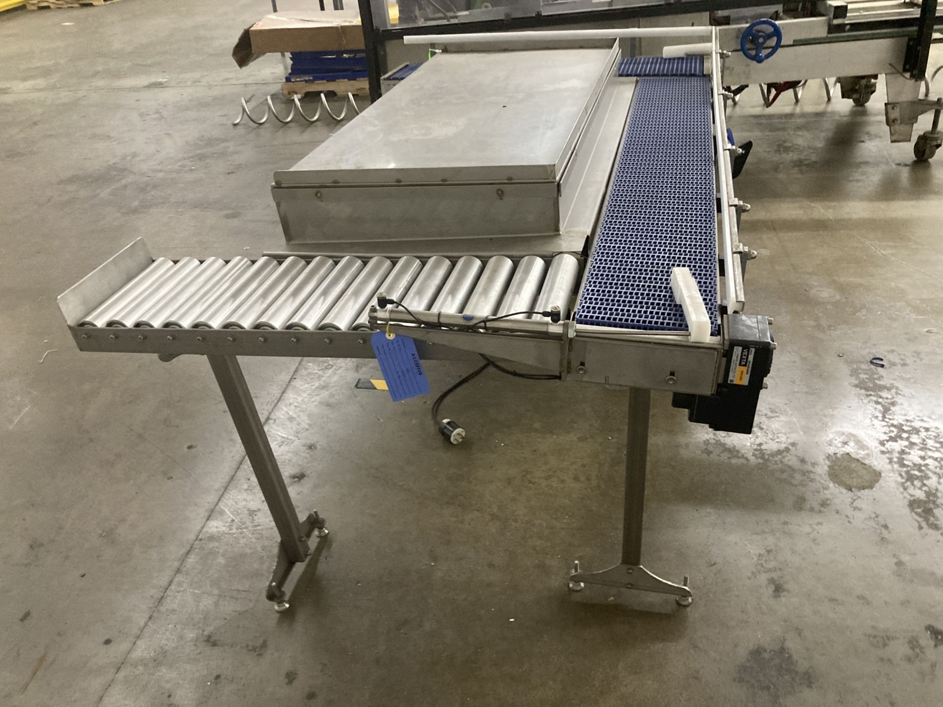 U shape conveyor table , 76 in w x 43 in Rigging Fee: $ 150 - Image 3 of 3