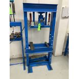 Manual hydraulic press, 20 ton capacity Rigging Fee: $ 75