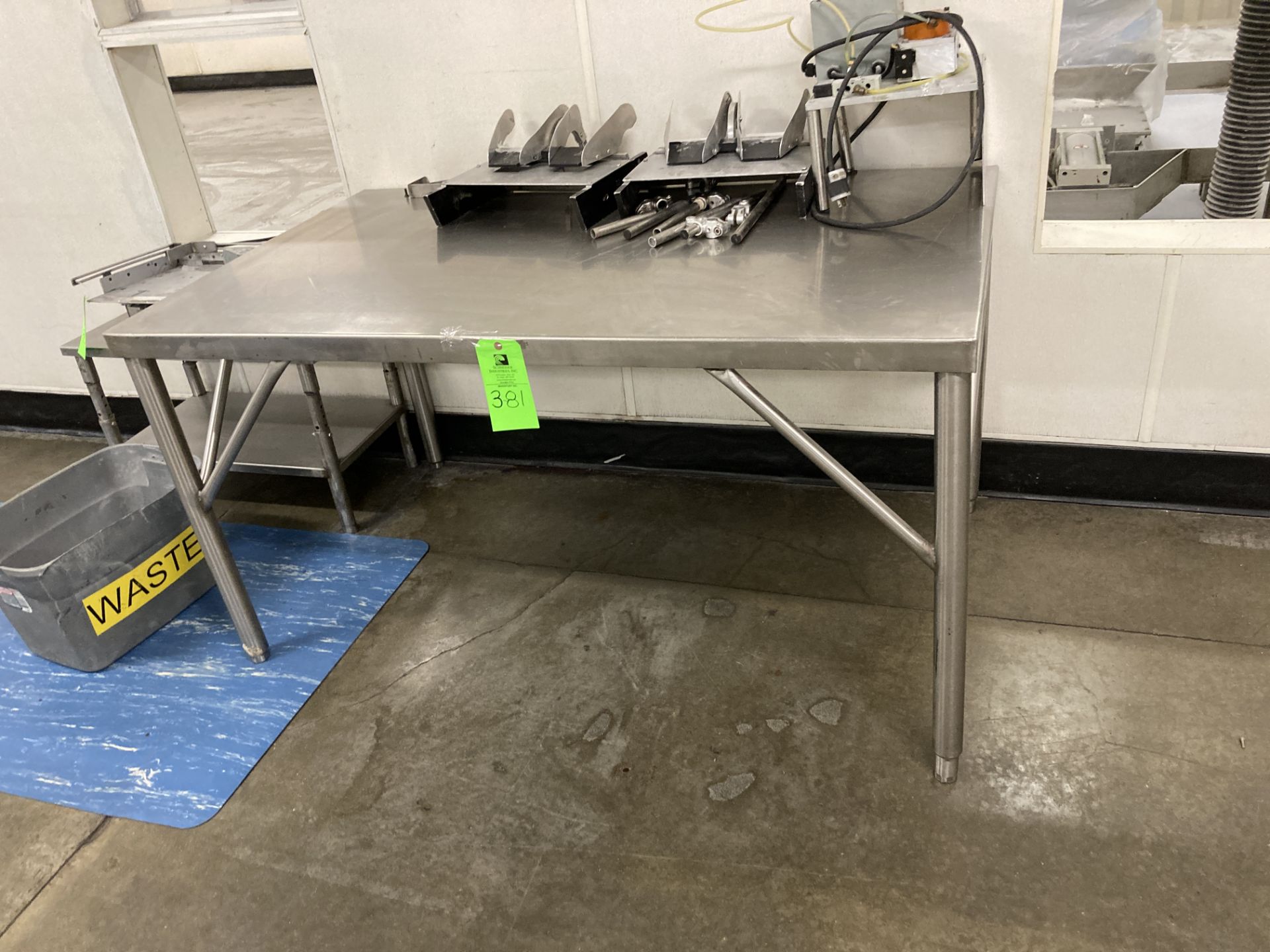 LOT OF stainless steel table 60 in x 36 in x 32 in h and shelf unit 48 in x 16 in 76 in Rigging Fee: - Image 3 of 3