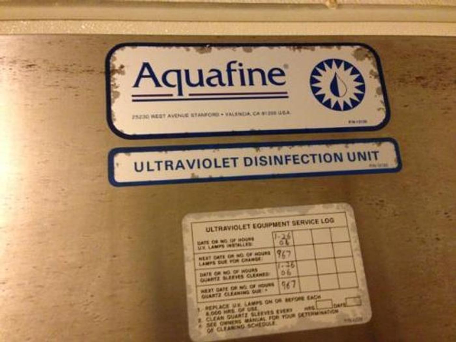 Agua Fine UV Light Model MP-2-SL S/N GS97167 Electrical 118 volt, 60 hz Foot print: 38" long x 5.5" - Image 2 of 5