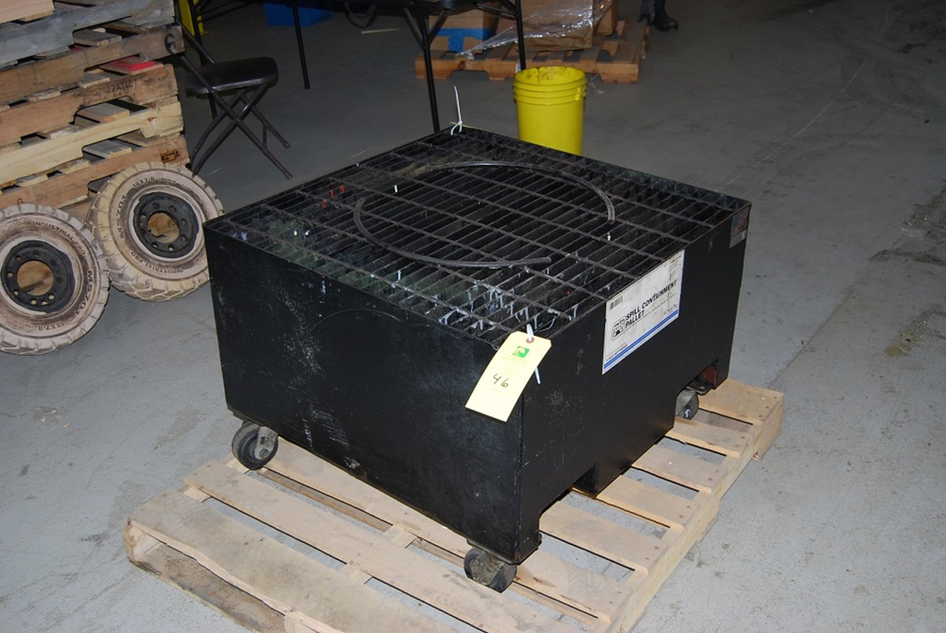 New Pig Spill Containment Pallet, Foot Print: 32.5" x 32.5" x 23" tall on casters - Image 4 of 5