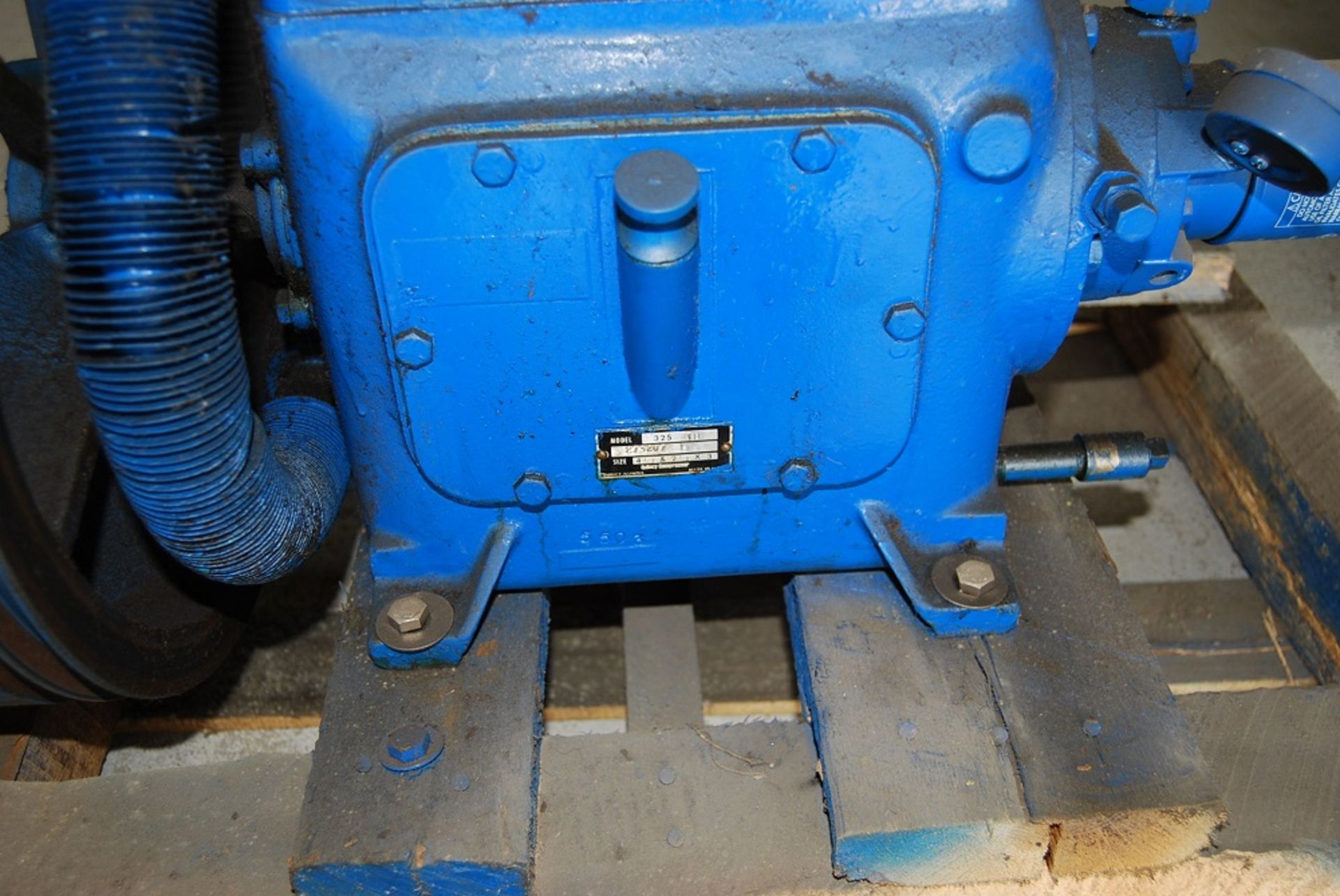 Spare 25 HP pump, Model: 325 18, SN: 273207 L, Pallet: 32" x 22" x 31" tall - Image 2 of 2