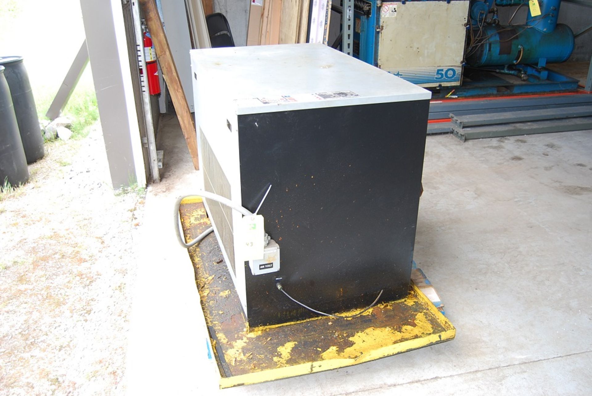 Airtek Air Dryer, Model: DA500-A4, SN: 080300118 460 volts 3 phase, Foot print: 46" x 28" x 36"