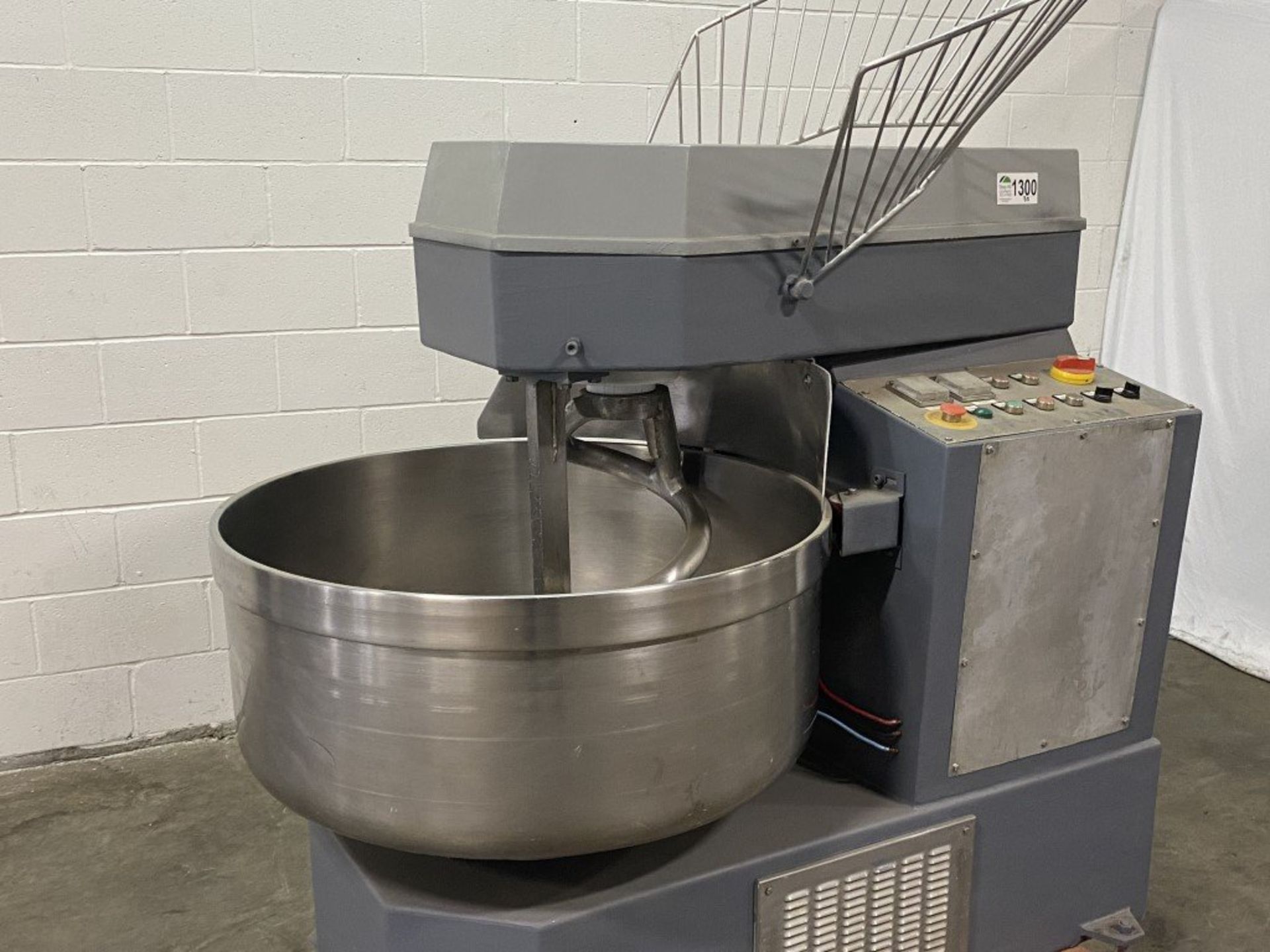 Consignment Lot: Lot Located in Abbotsford, BC - Tekno 160A Spiral Mixer - Image 2 of 7