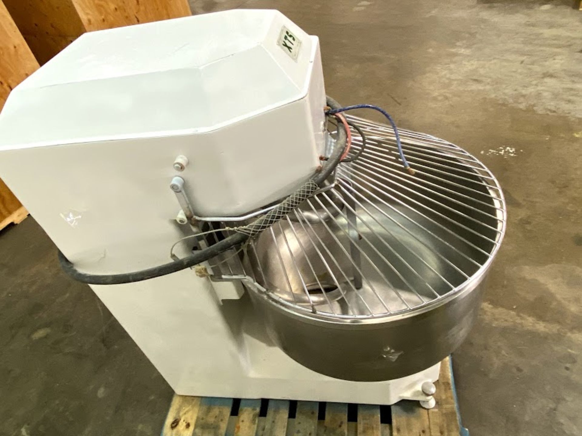 Consignment Lot: Lot Located in Abbotsford, BC - Nicholson XTS 180 Spiral Mixer - Image 2 of 8