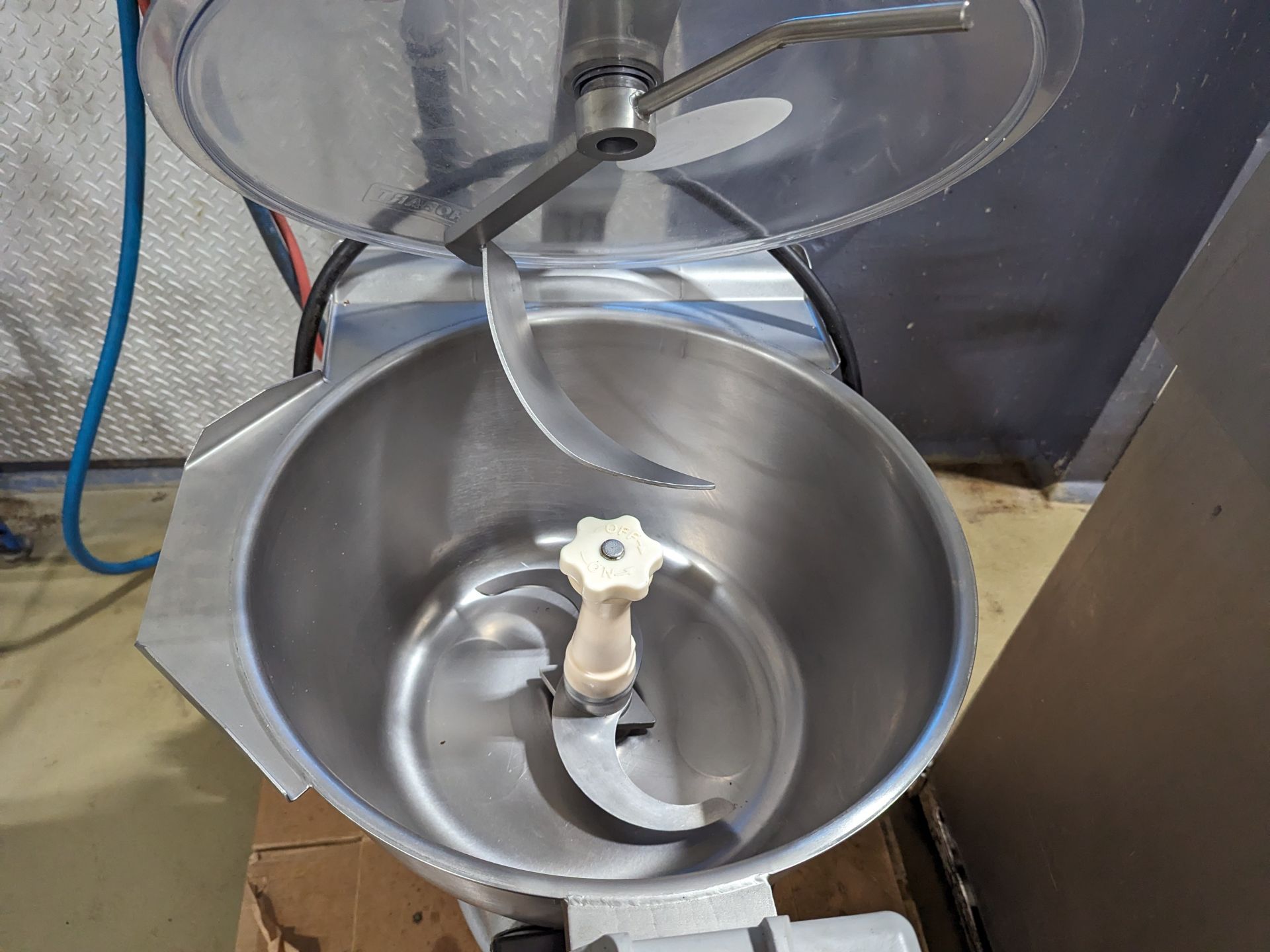 Hobart HCM450 Vertical Cutter Mixer - Not working, Dimensions LxWxH: 32x24x56 - Image 3 of 6