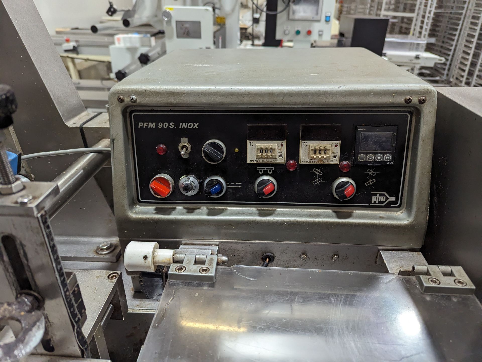 PFM 90 S. Inox Flow Wrapper, Dimensions LxWxH: 143x35x69 - Image 4 of 9