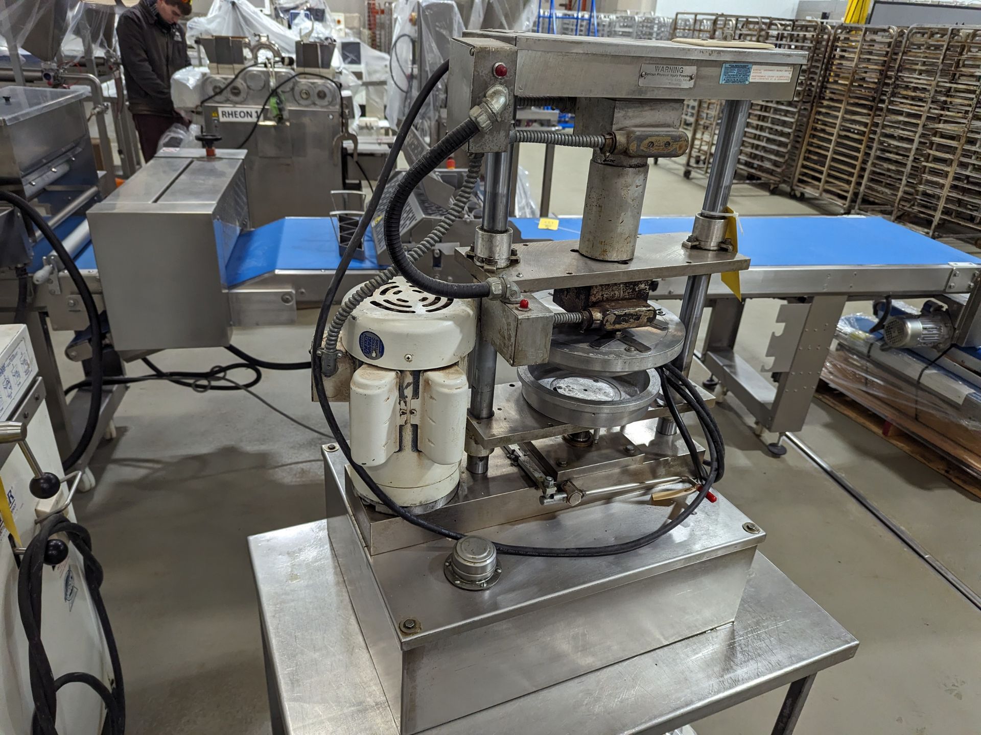 Comtec 2200 Pie Press on table with parts, Dimensions LxWxH: 36x27x37 - Image 3 of 10