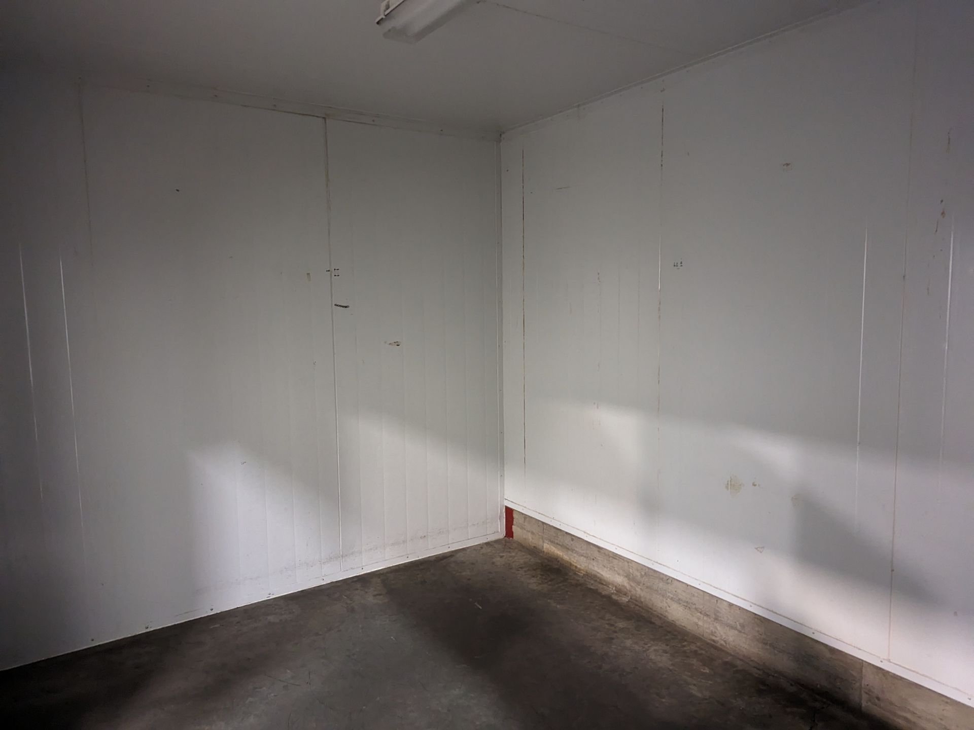 Two Room Walk In Cooler, Overall 33' x 10' x 113" Does not include rear wall. Evaporators - Image 5 of 16