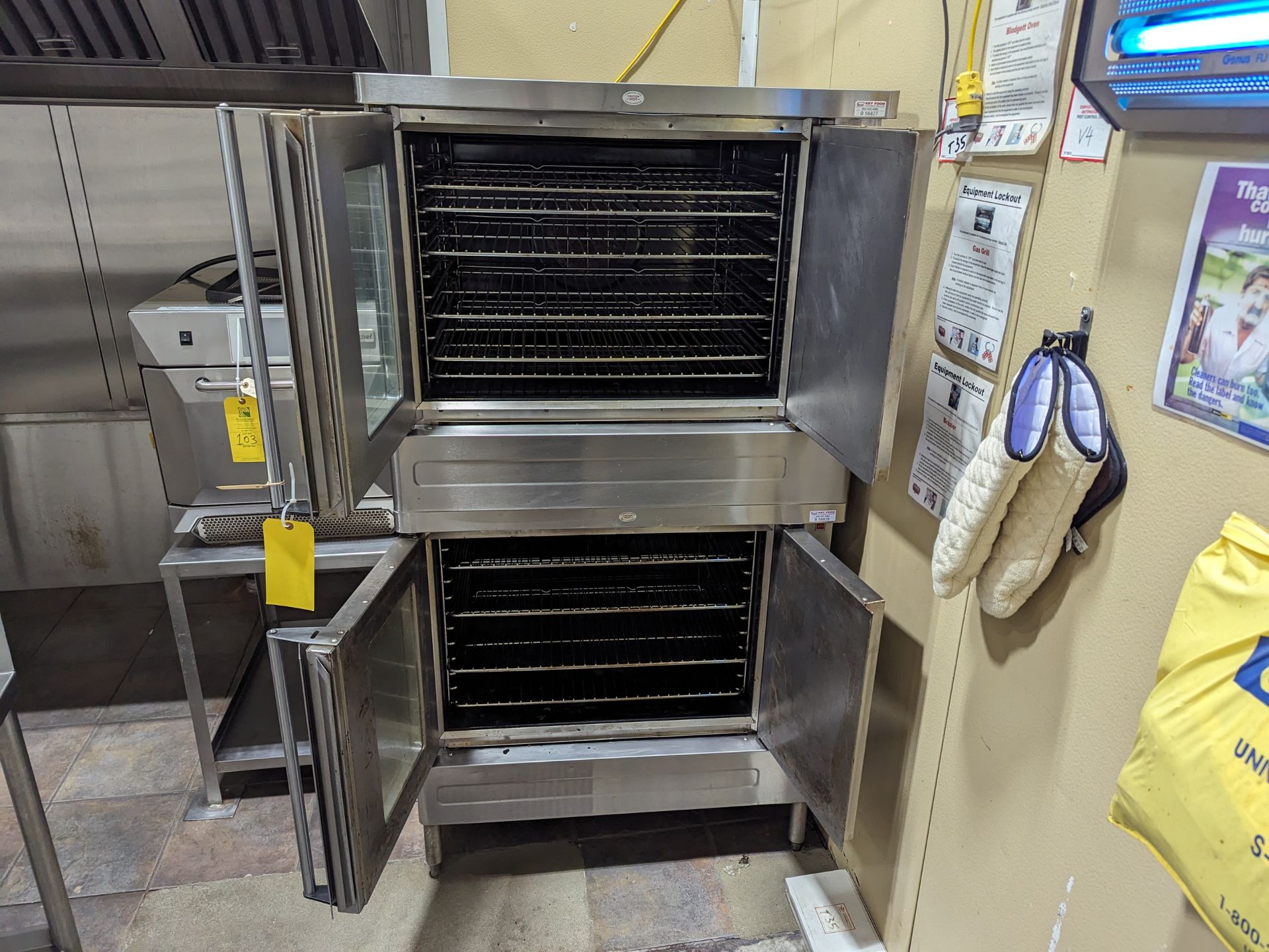 Blodgett Double Stack Ovens Model SH1E/AA, Dimensions LxWxH: 40x40x71 Rigging Price: $120 - Image 2 of 7