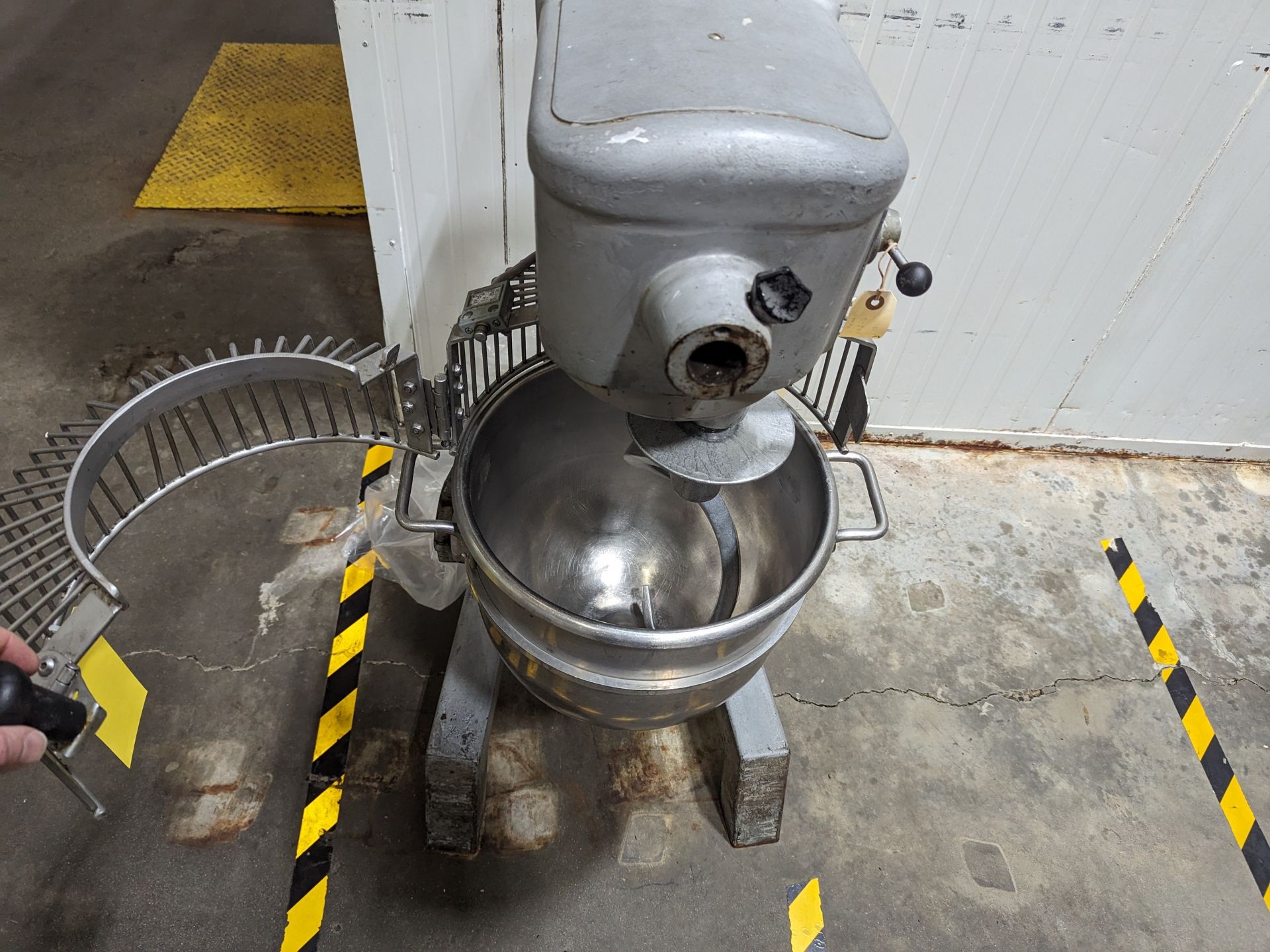 Hobart D300 Planetary Mixer, Dimensions LxWxH: 21x21x46 - Image 3 of 5