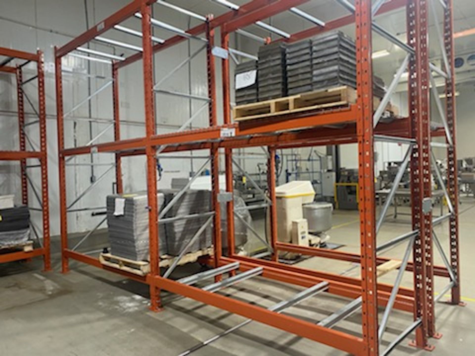 7 sections of pallet racking 12' high 42" wide, 12 uprights, 50 beams, Mesh on most - Image 3 of 6