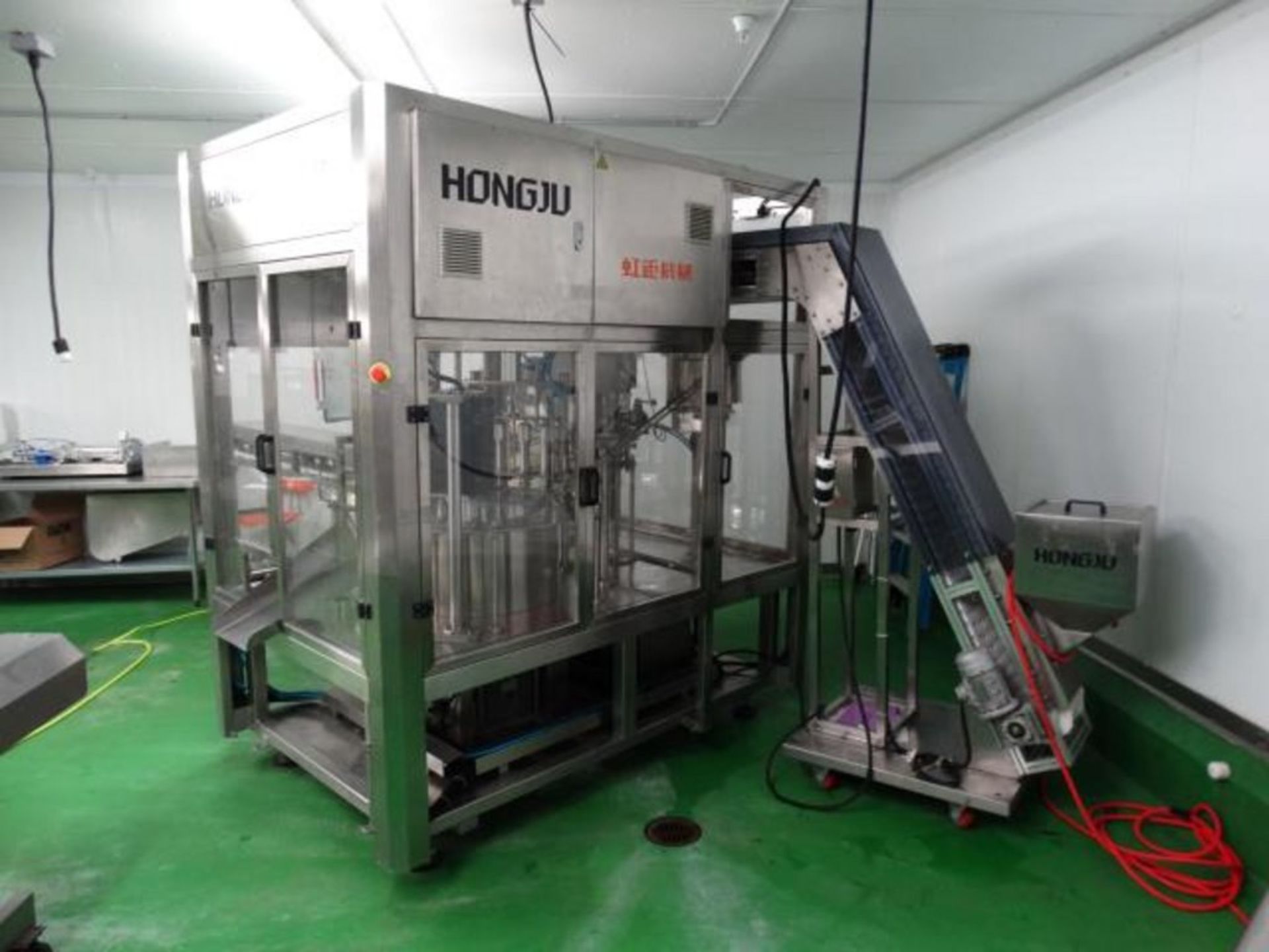 HongJU DGY 4A Filling and Cap Screwing Machine for cap Stand up Pouches