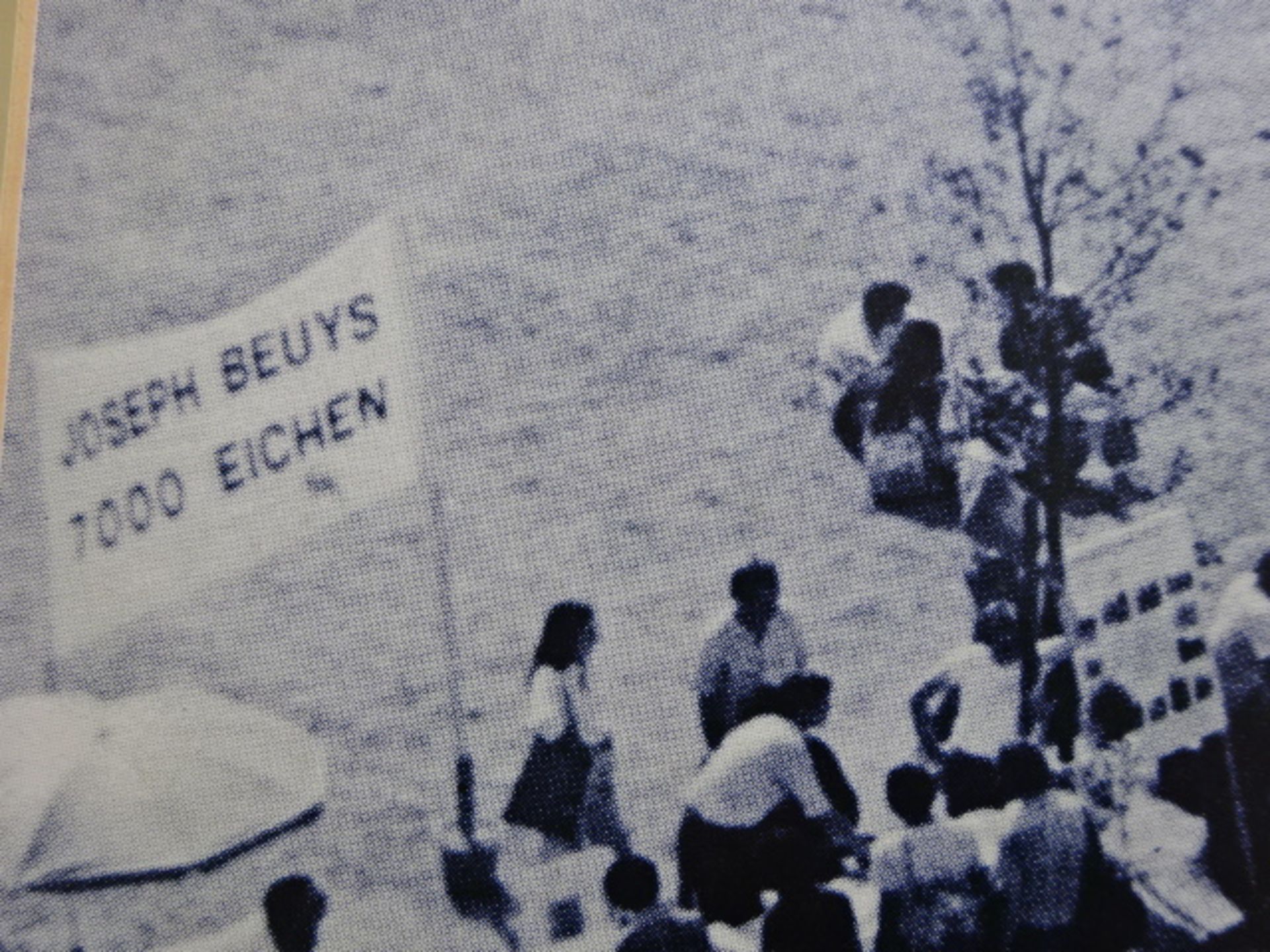 Beuys - 7000 Eichen signiert