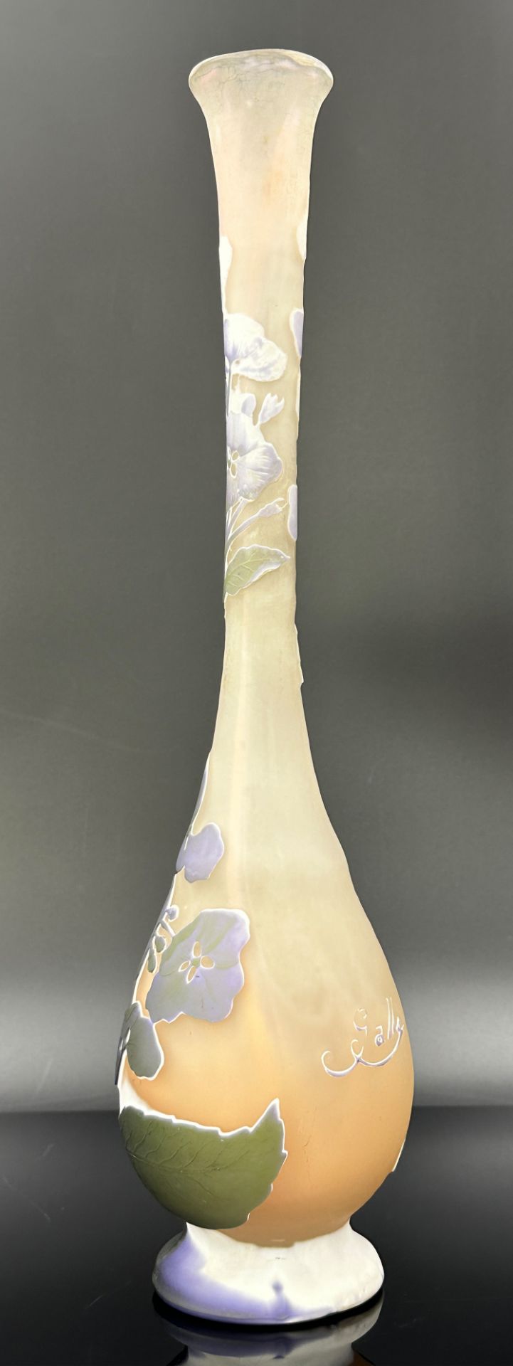 Large long-necked vase. Emile GALLÉ (1846 - 1904). Around 1905. - Image 2 of 11