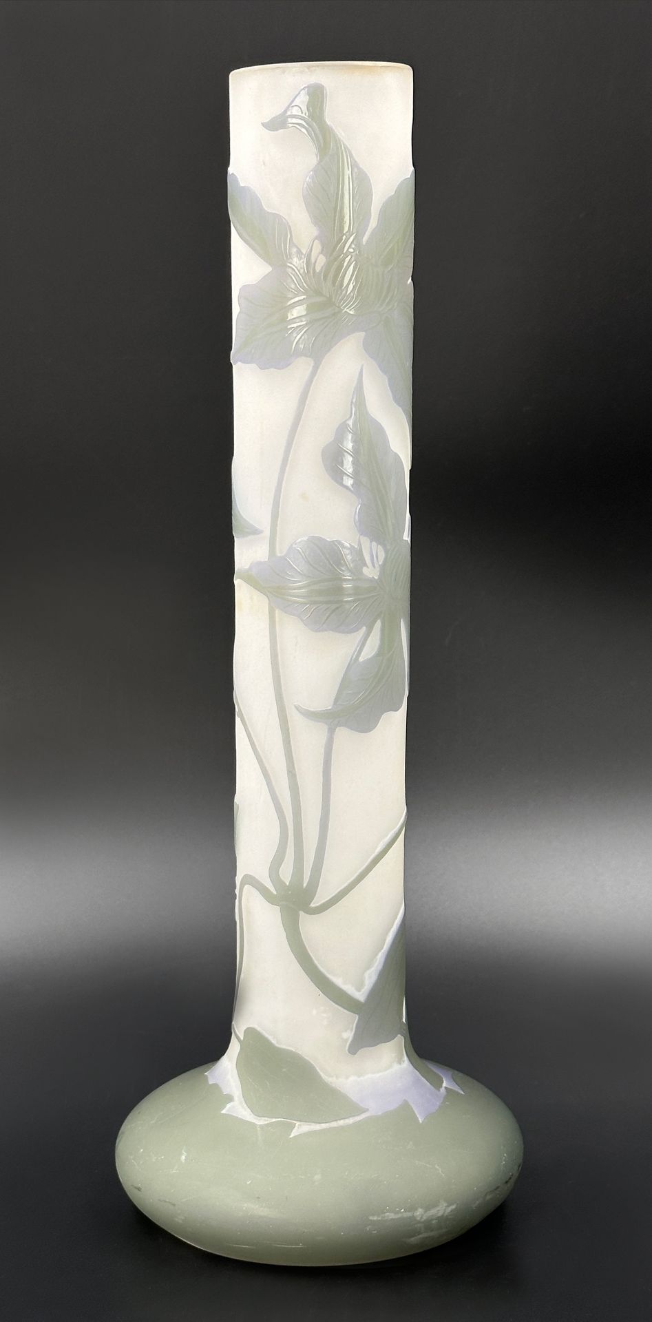 Long-necked vase. Emile GALLÉ (1846 - 1904). Circa 1905. - Image 4 of 14