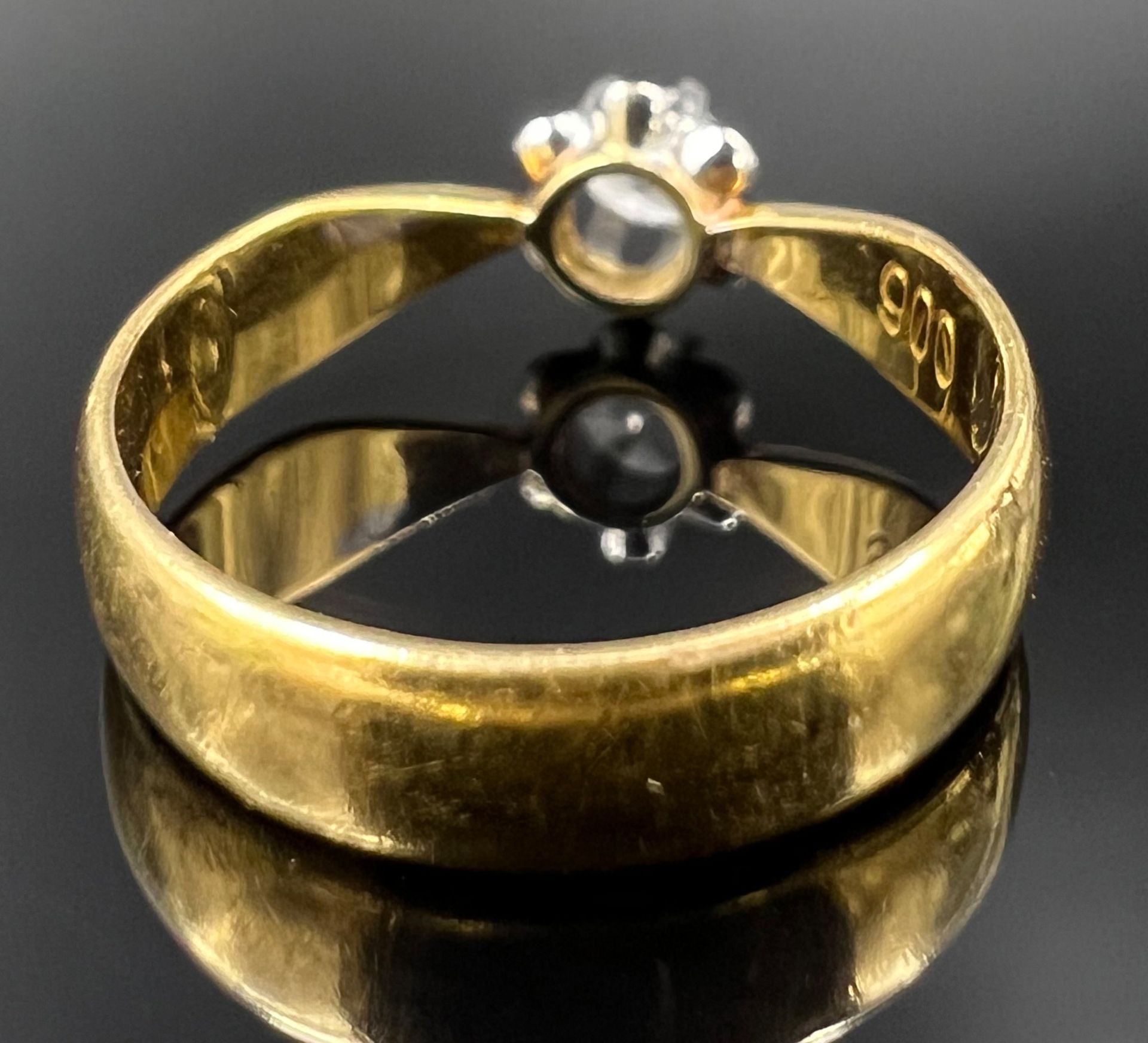 Solitaire ring. 900 yellow gold. 1 diamond of approx. 0.17-0.20 ct. - Image 2 of 8