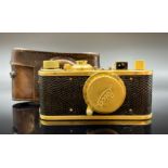 LEICA Standard von 1935. Replik der goldenen Luxus-Leica.