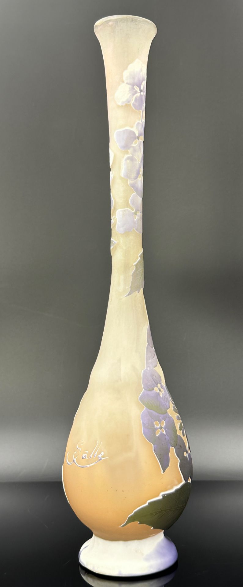 Large long-necked vase. Emile GALLÉ (1846 - 1904). Around 1905. - Image 3 of 11