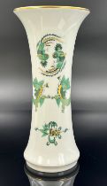 Vase. MEISSEN. Reicher Drache. Grün. 1. Wahl.