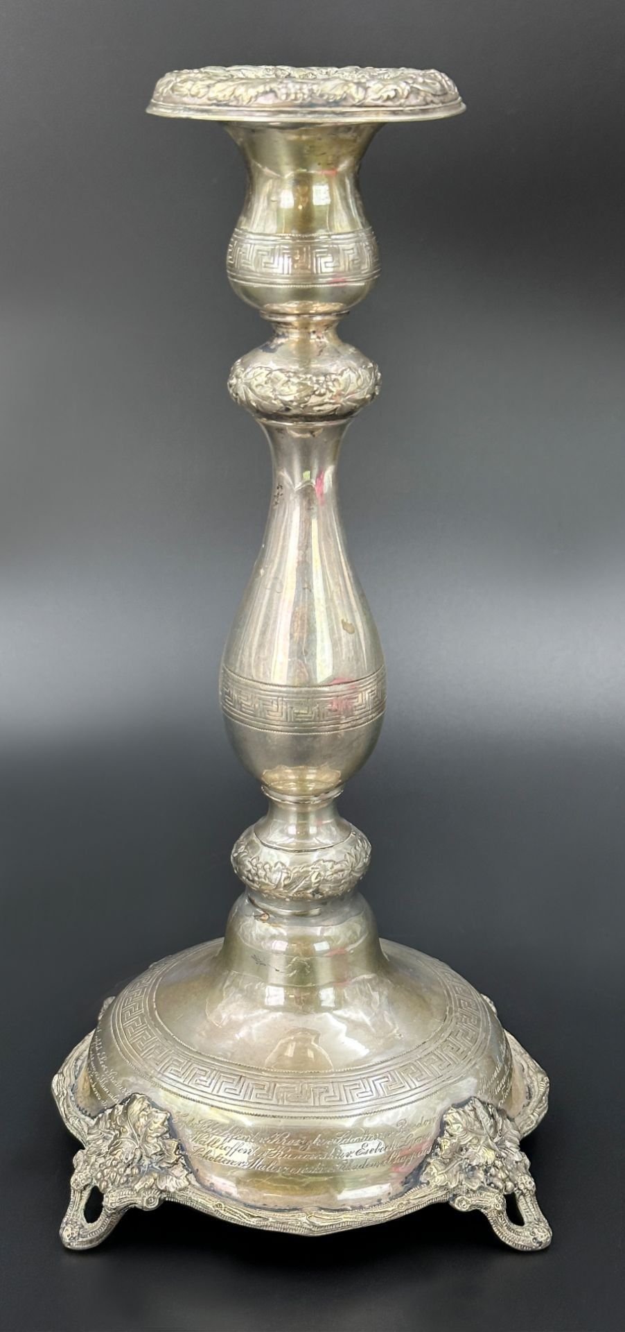 Kerzenständer aus Silber. 12 Lot. 19. Jahrhundert. - Bild 3 aus 18