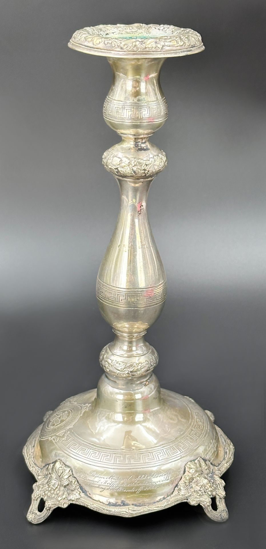 Kerzenständer aus Silber. 12 Lot. 19. Jahrhundert. - Bild 2 aus 18