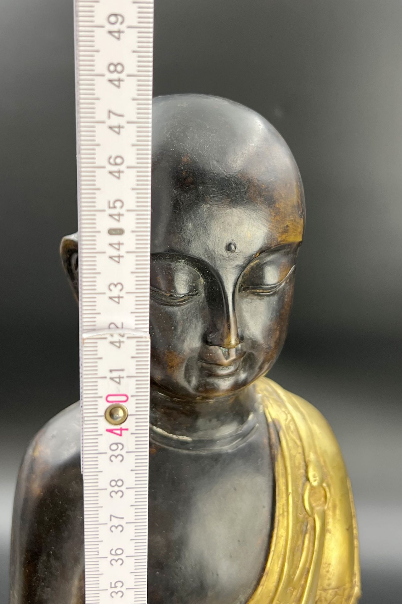 Buddha. Bronze figure. China. Around 1950. - Image 12 of 12