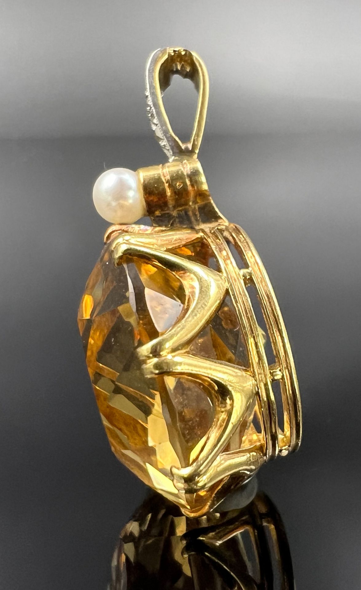 Pendant 750 yellow gold and white gold. 1 large citrine, a pearl and diamond chips. - Image 3 of 6