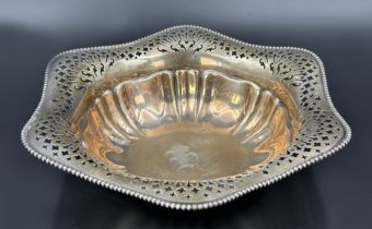 Fruit bowl. 925 sterling silver.