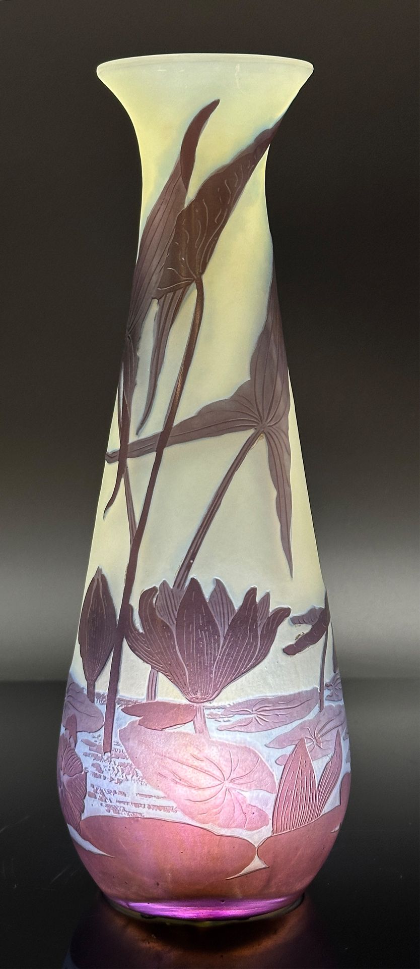 Club-shaped vase. Emile GALLÉ (1846 - 1904). Circa 1920. - Image 5 of 9